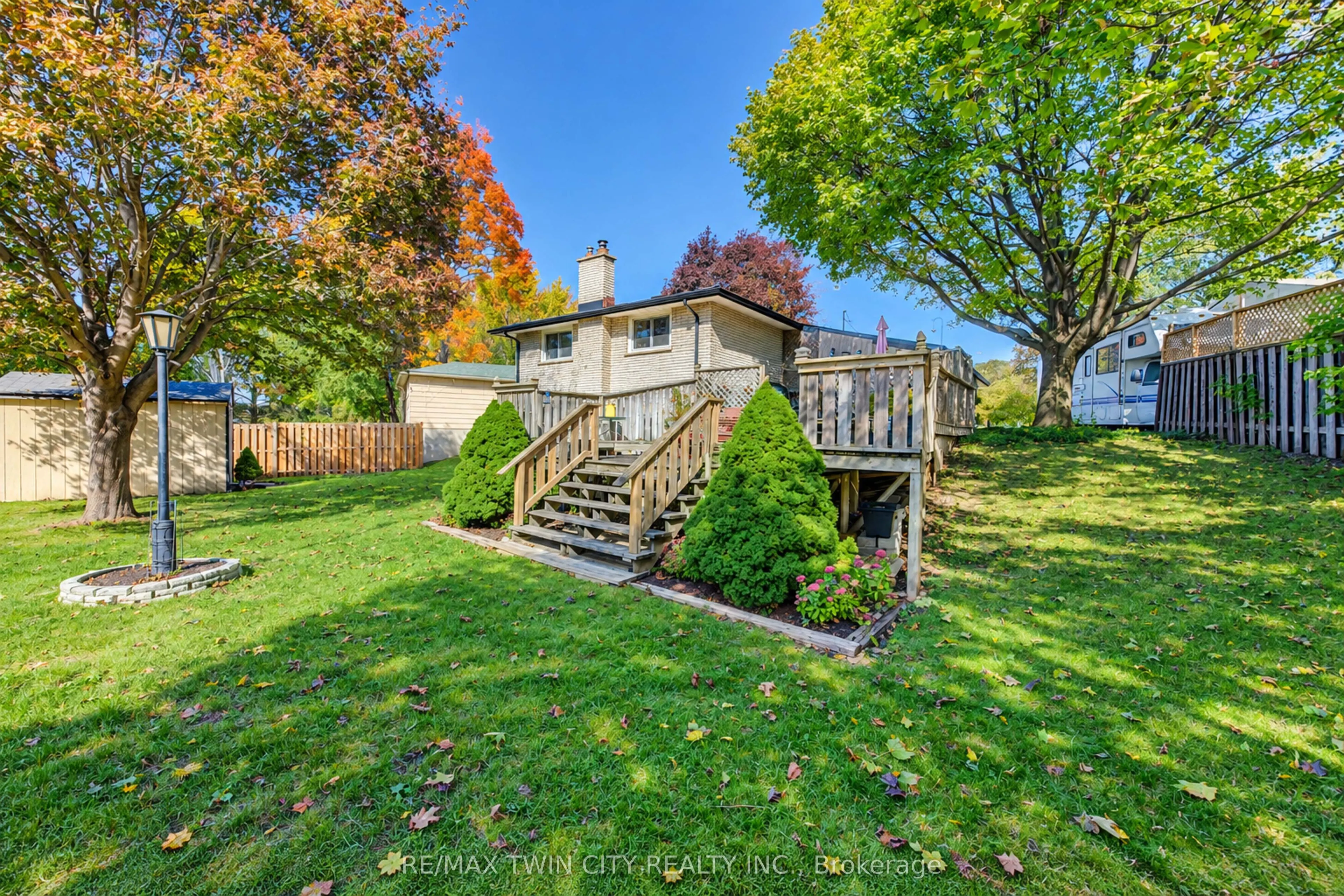 73 BELTON Drive