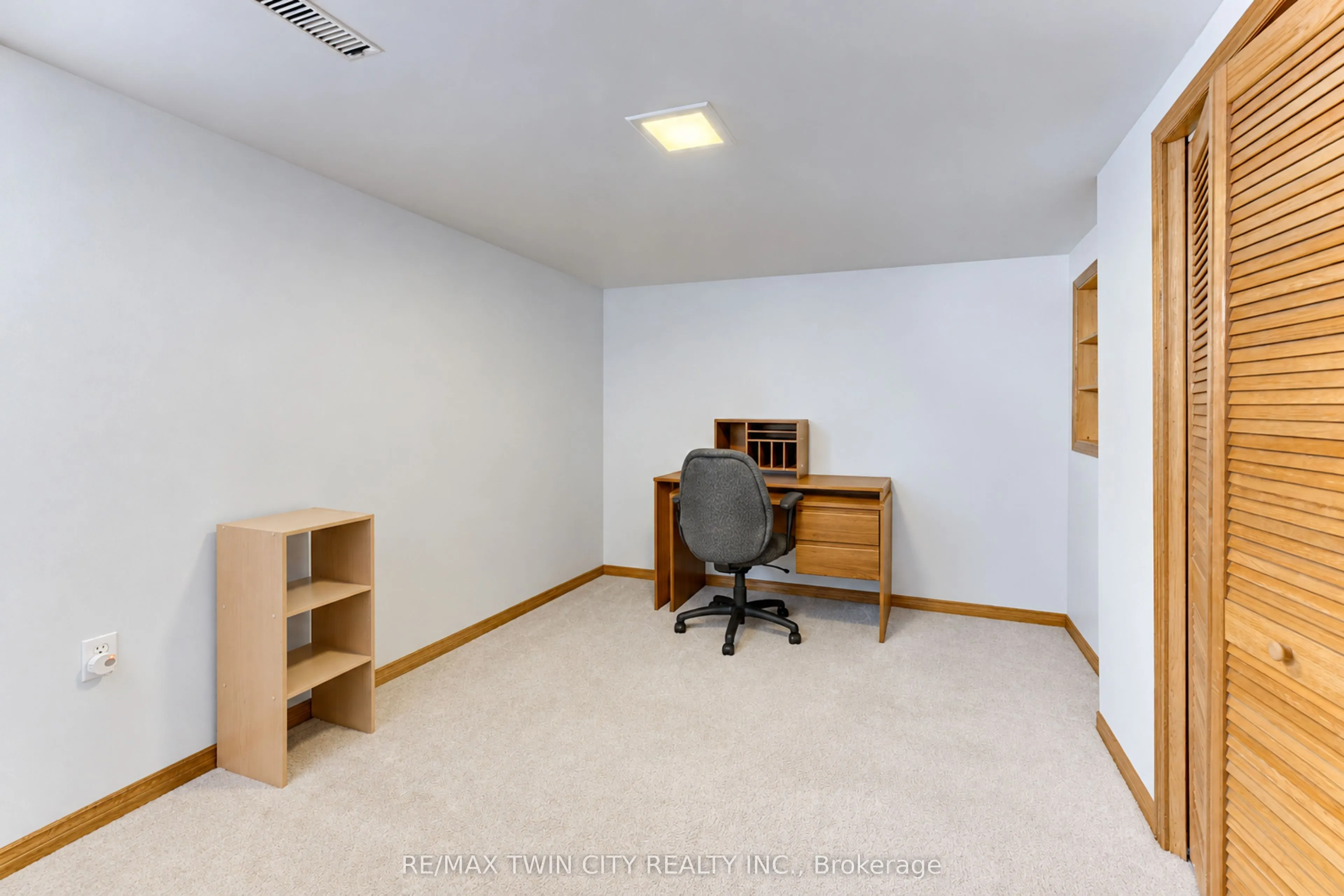 73 BELTON Drive