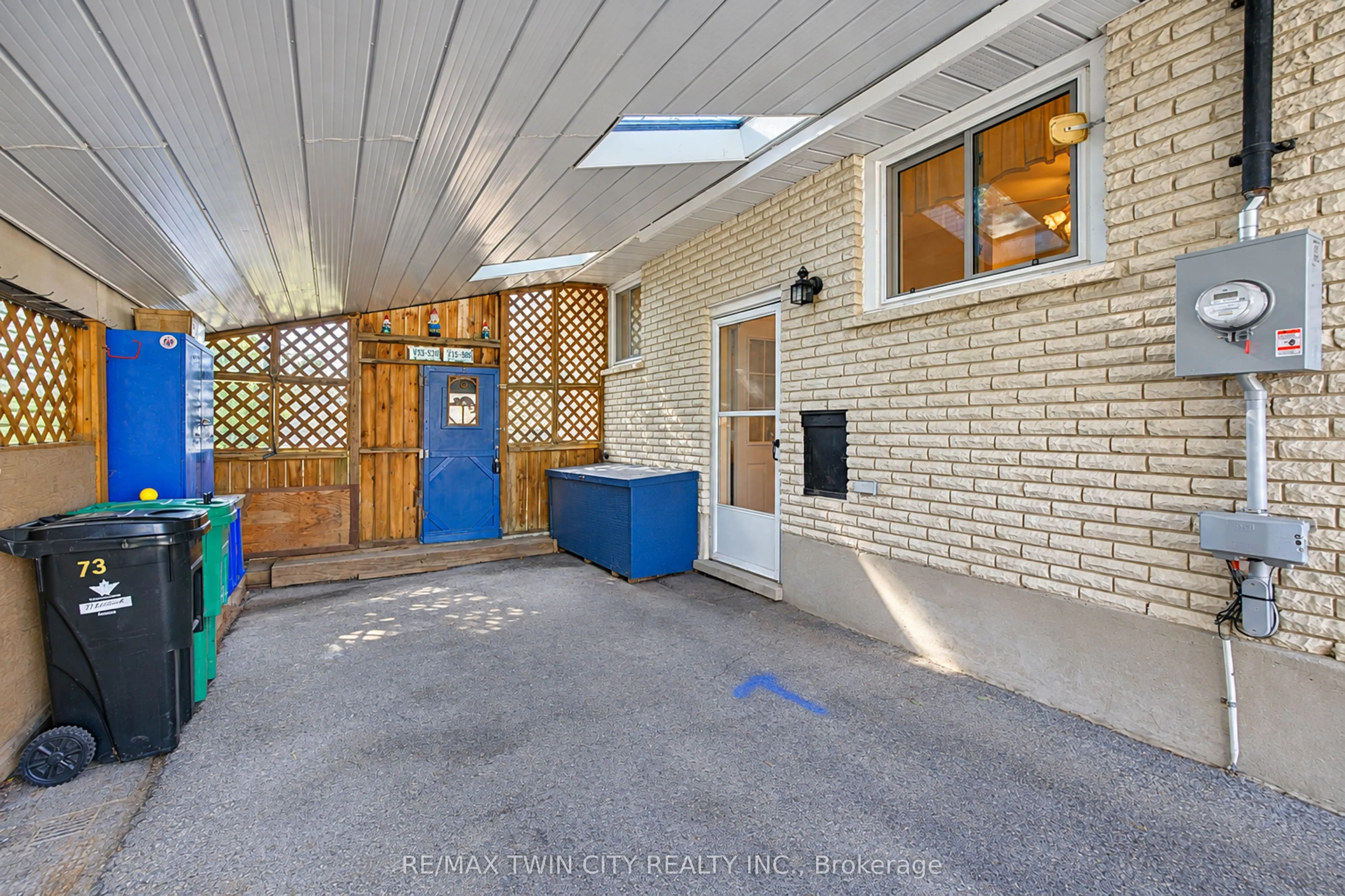 73 BELTON Drive