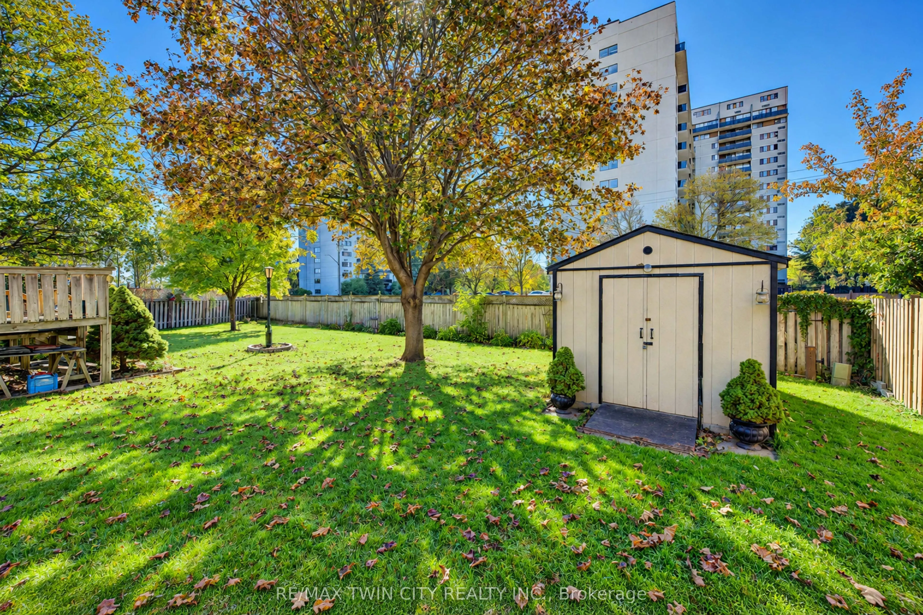 73 BELTON Drive