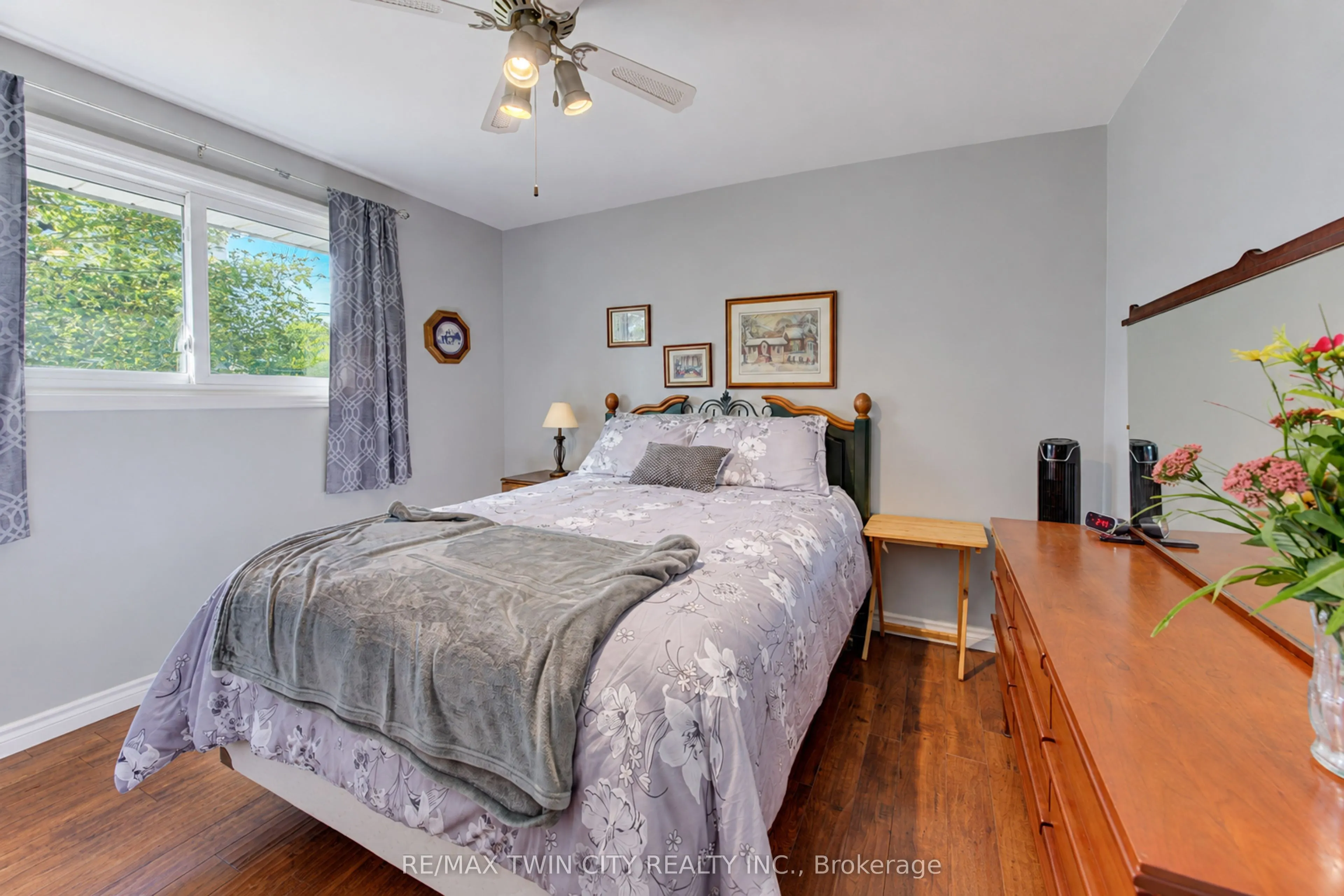 73 BELTON Drive