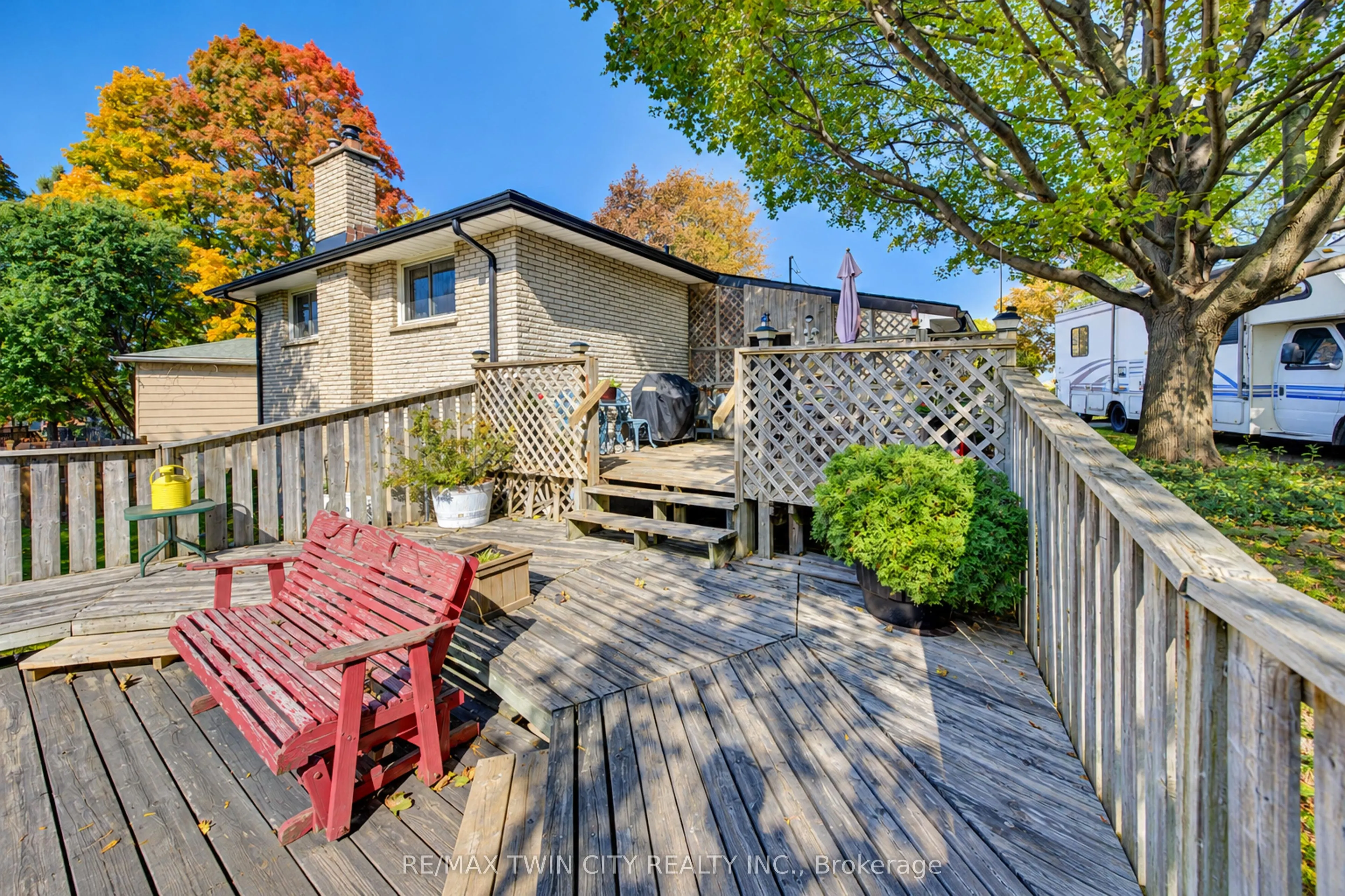 73 BELTON Drive