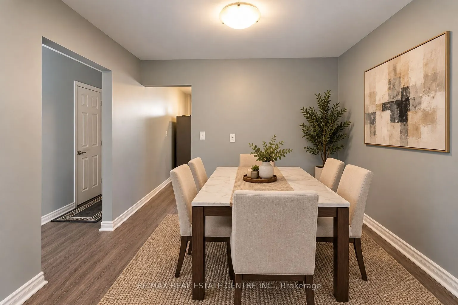 27 Woodman Drive N #4