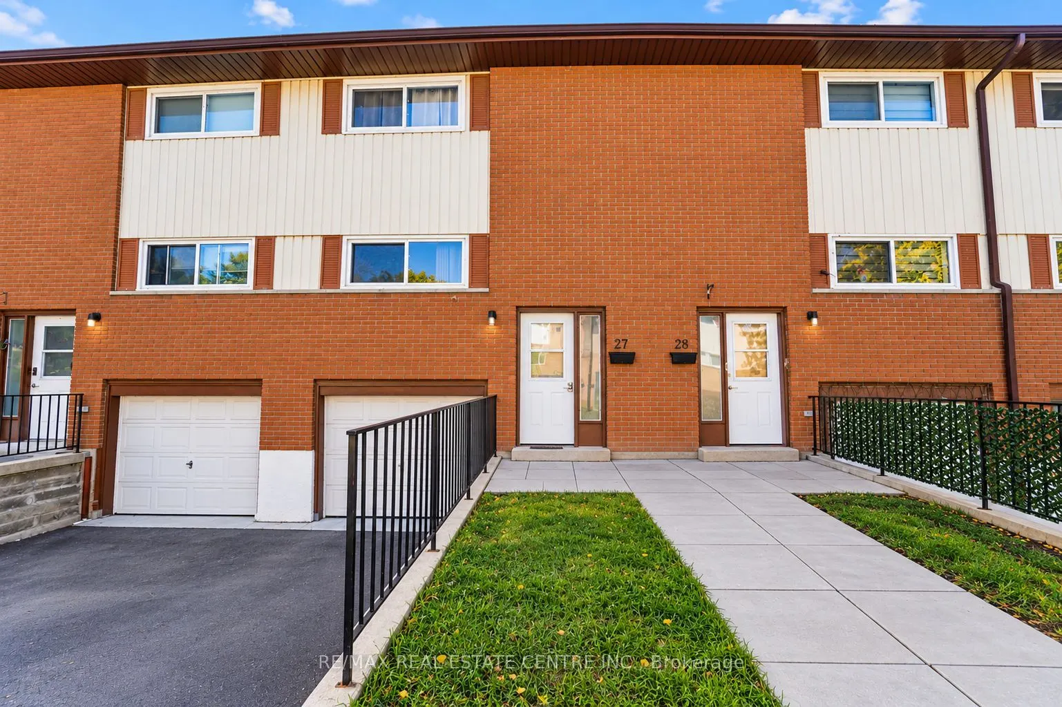 27 Woodman Drive N #4