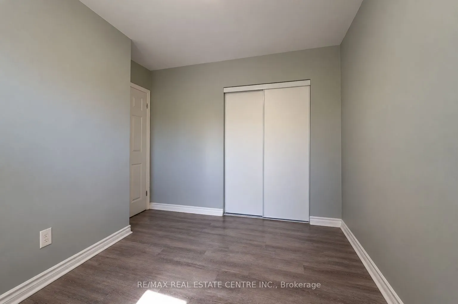 27 Woodman Drive N #4