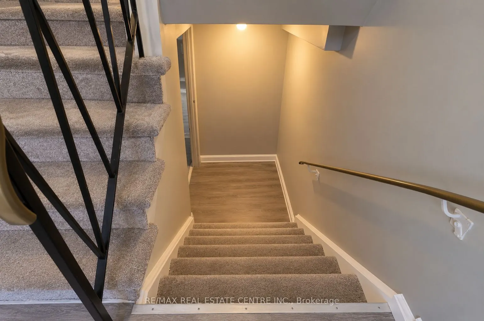 27 Woodman Drive N #4