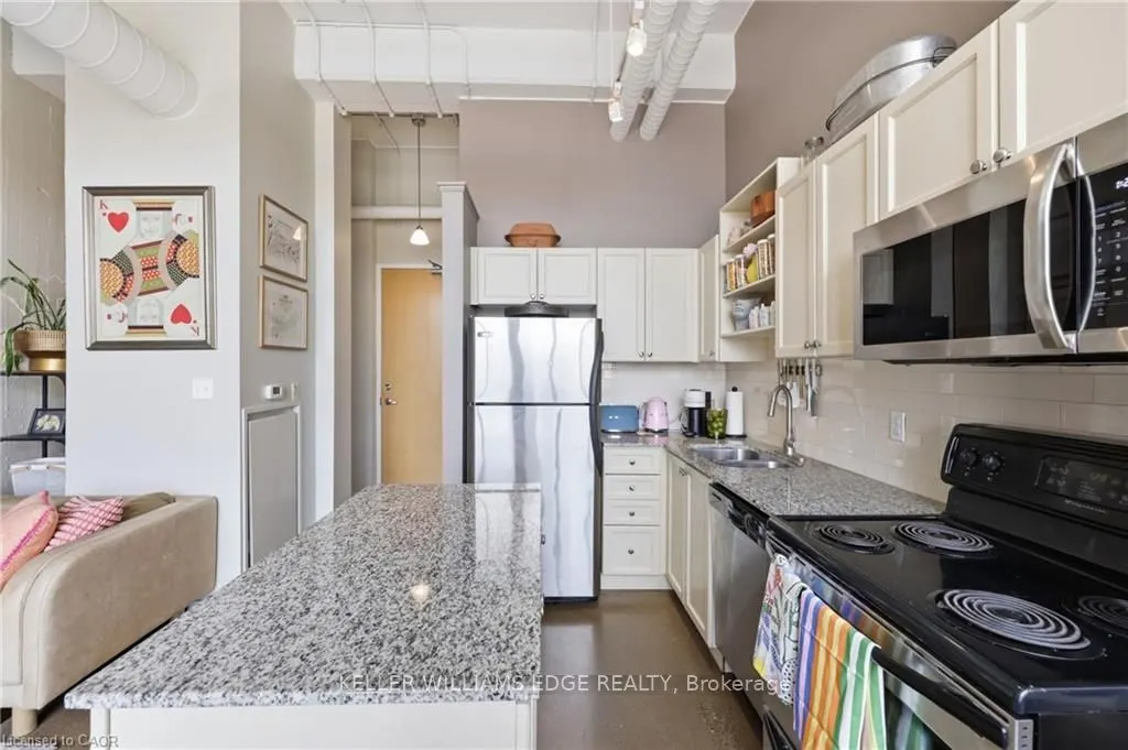 410 King Street W #307