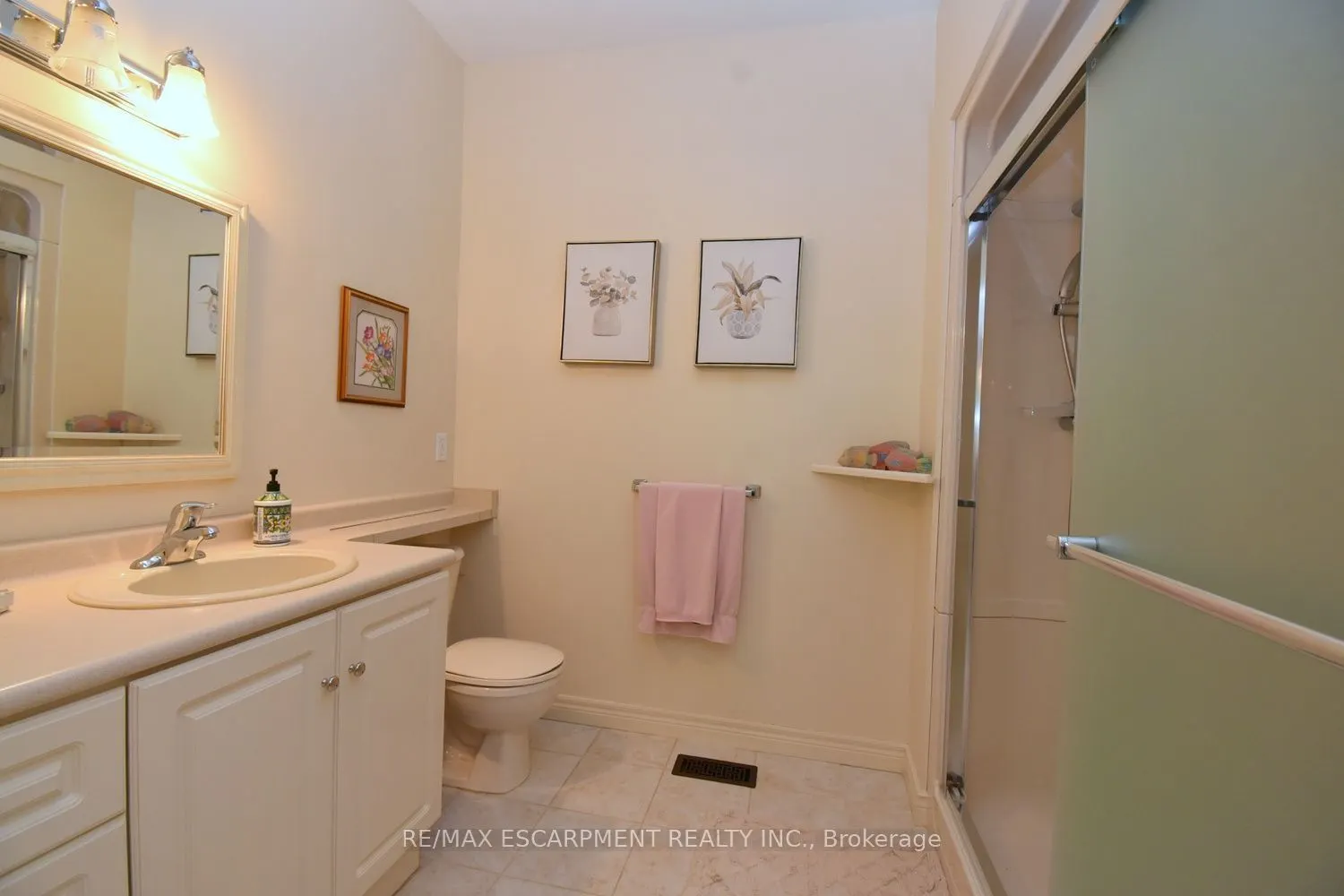 87 Jenifer Drive #17