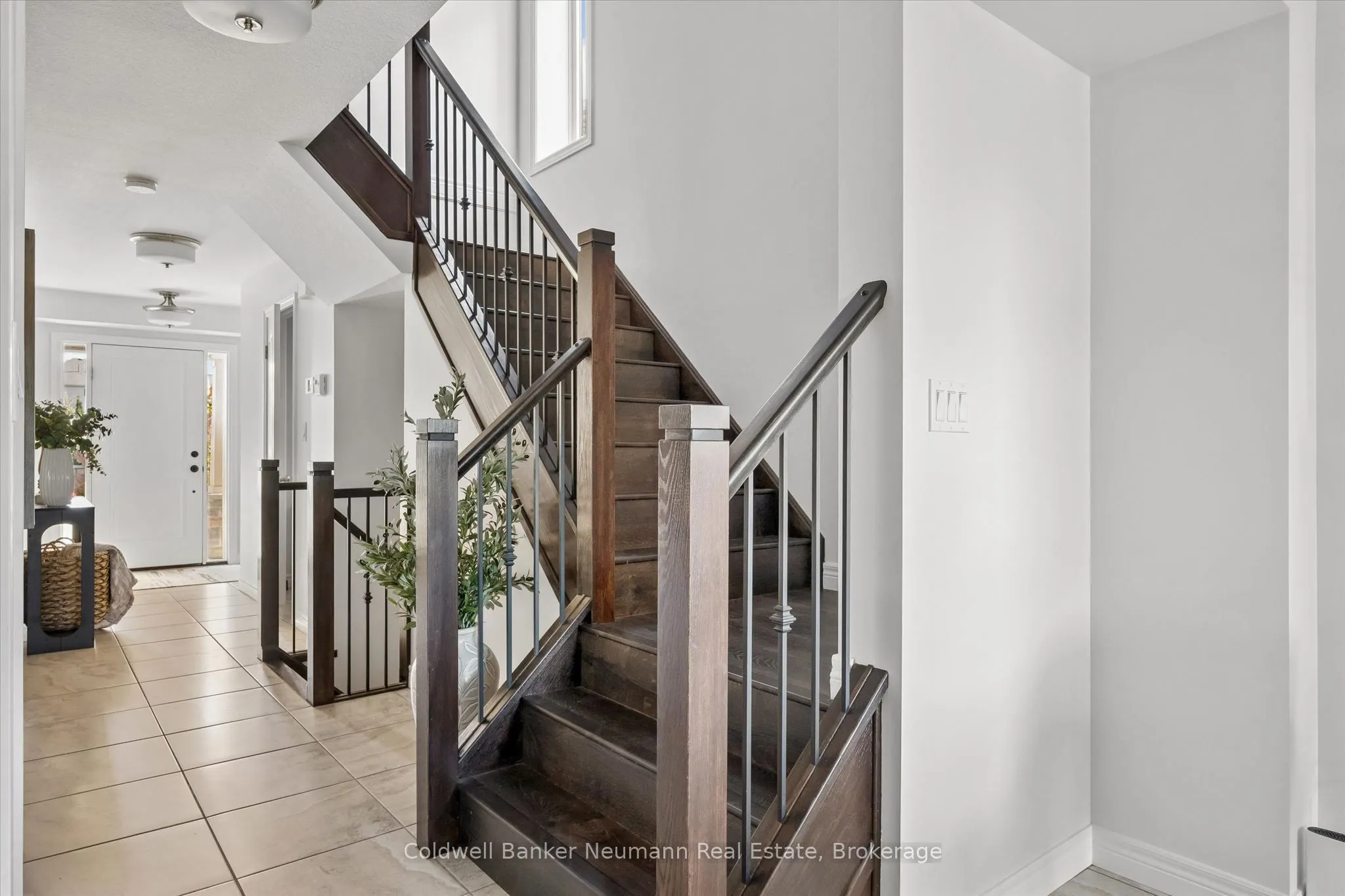 112 Dawes Avenue