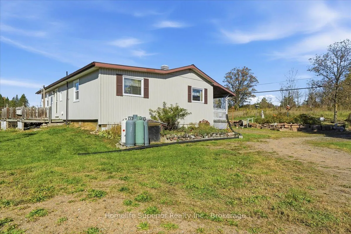 765 Cordova Road N