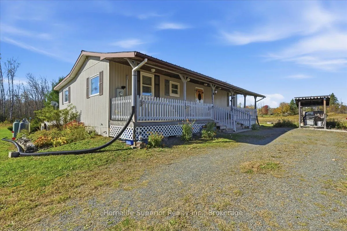 765 Cordova Road N