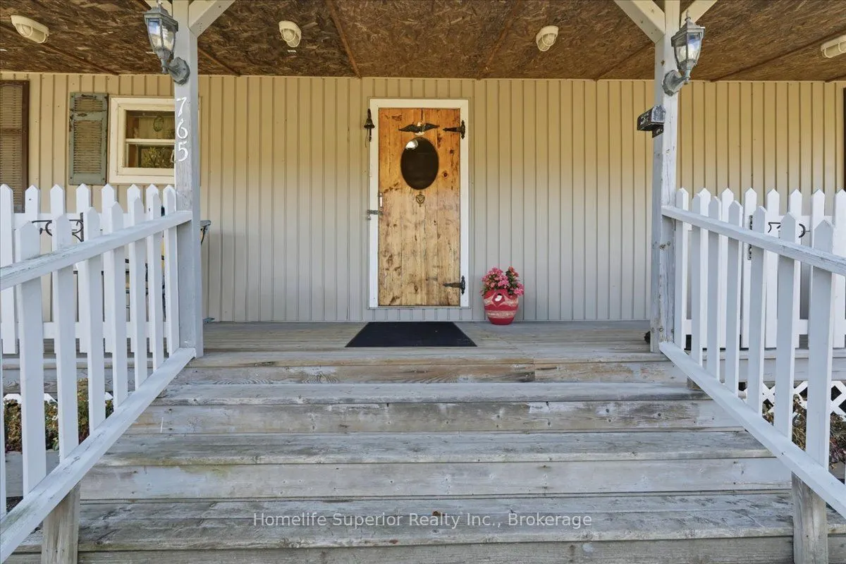 765 Cordova Road N