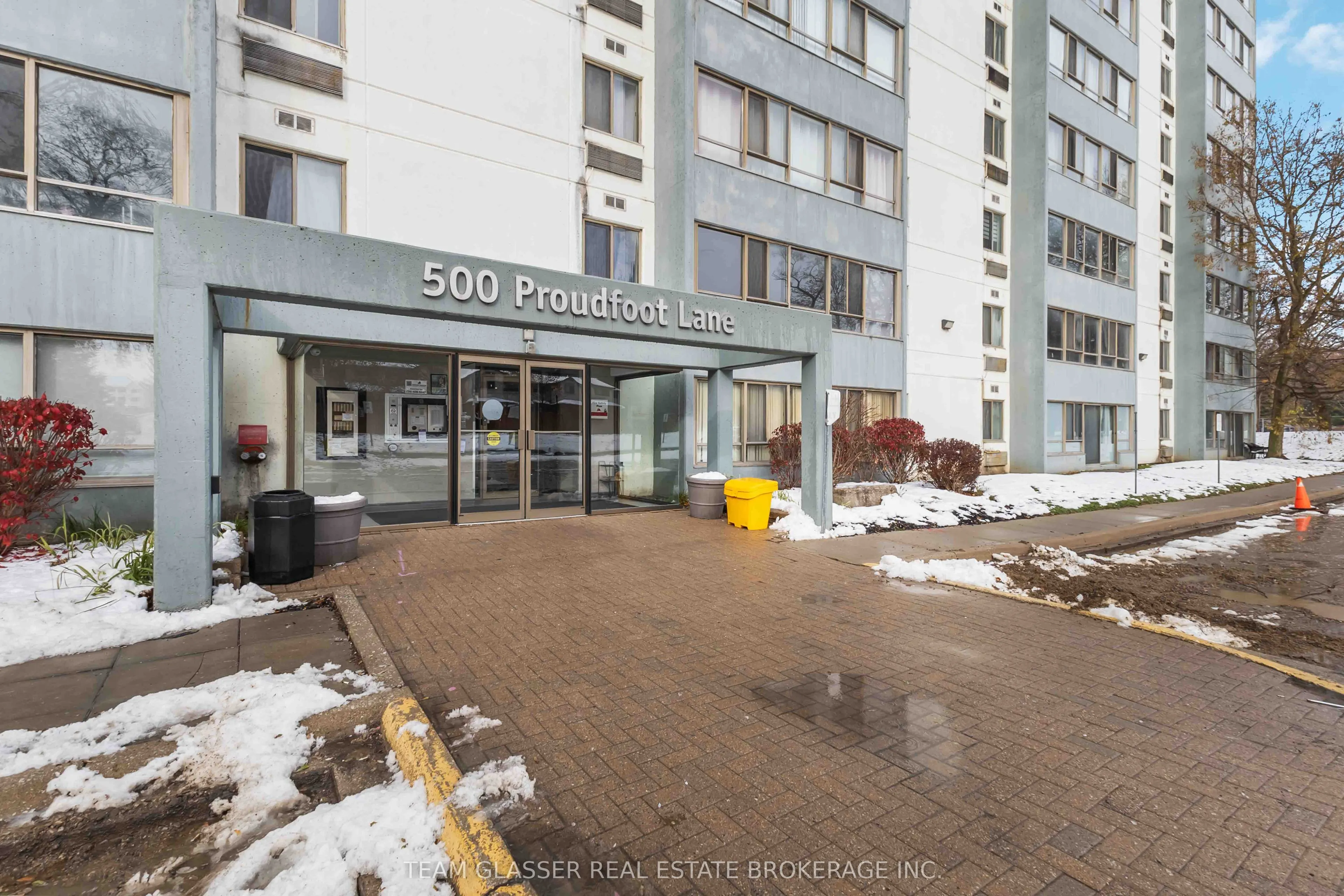 500 Proudfoot Lane #104
