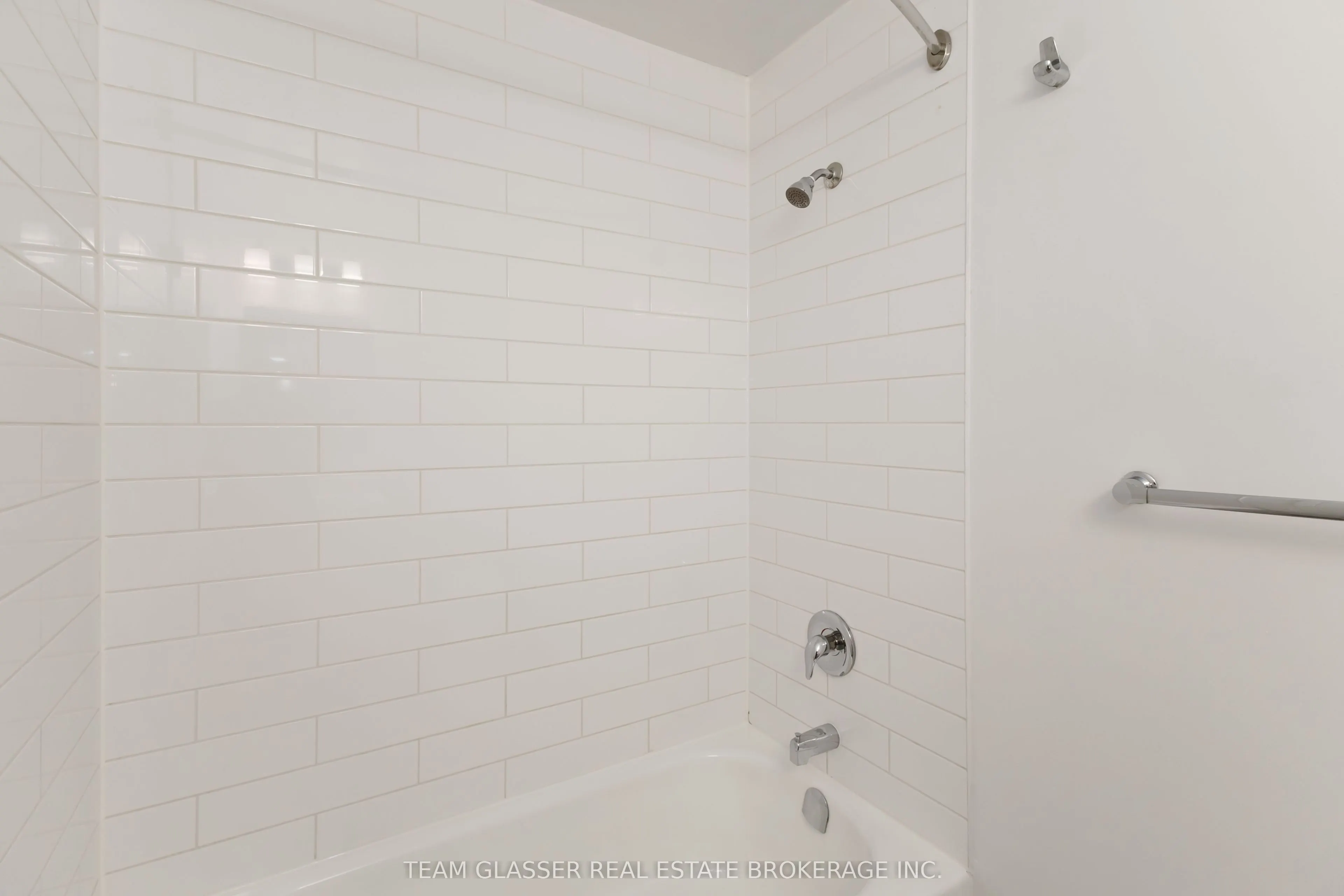 500 Proudfoot Lane #104