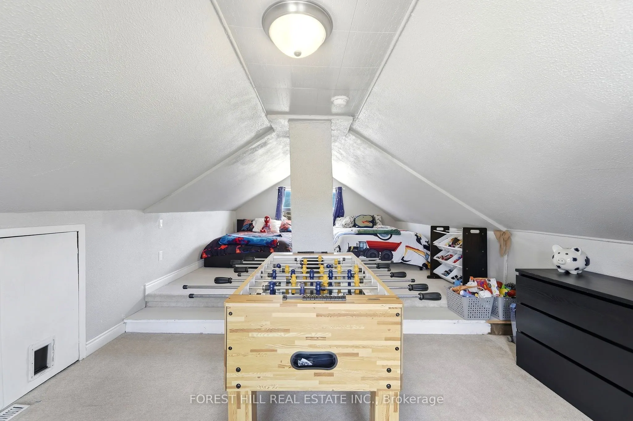 662 Cochrane Road
