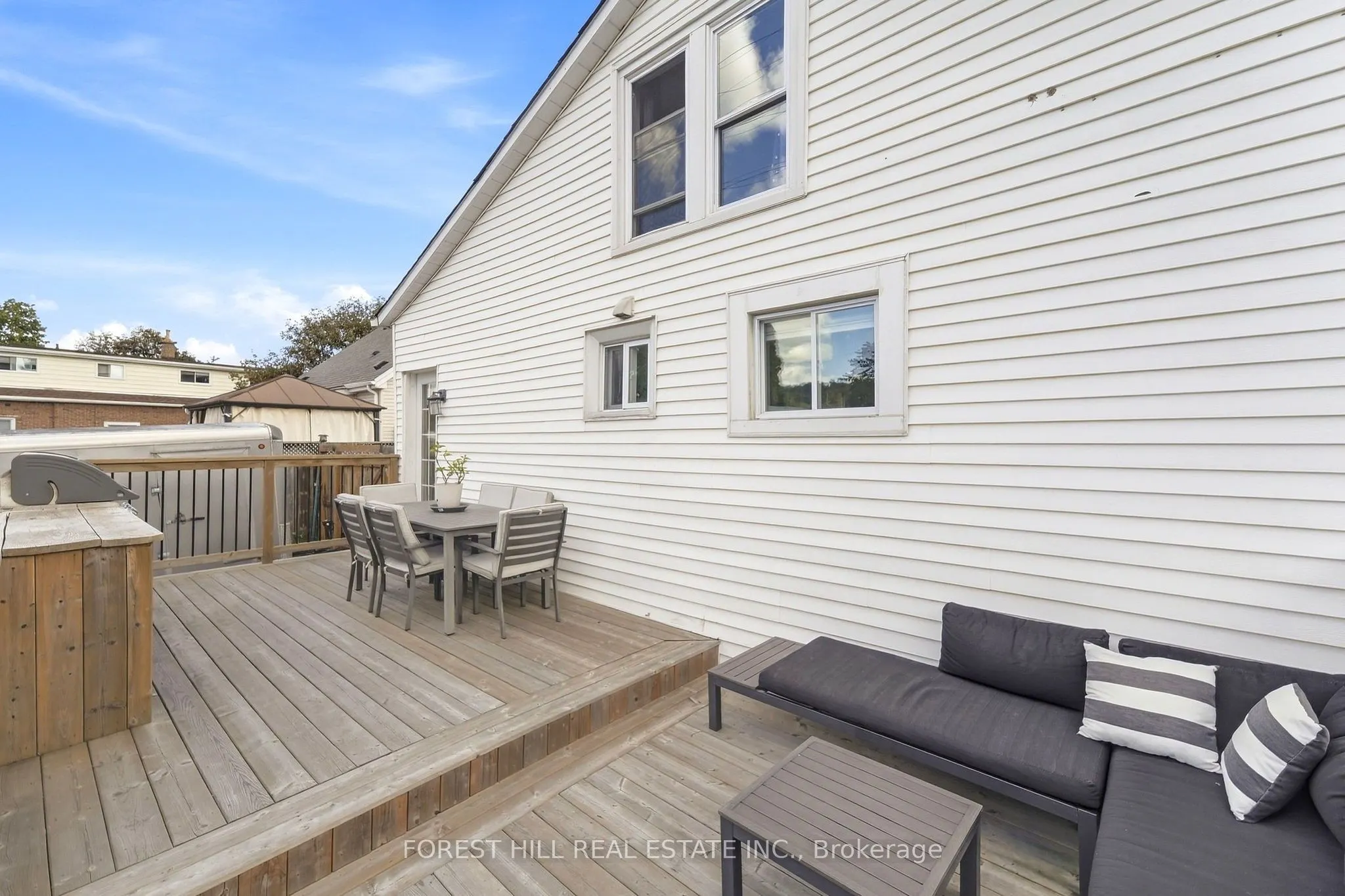 662 Cochrane Road