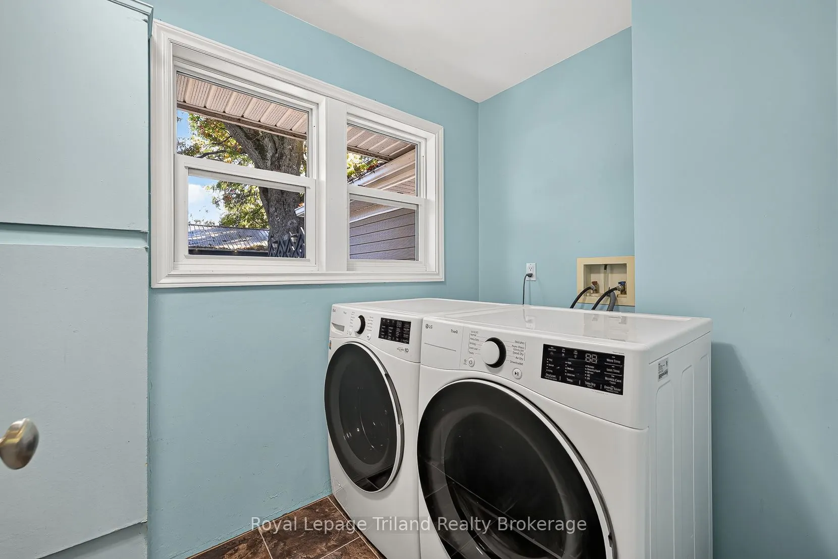 173 Washington Street W