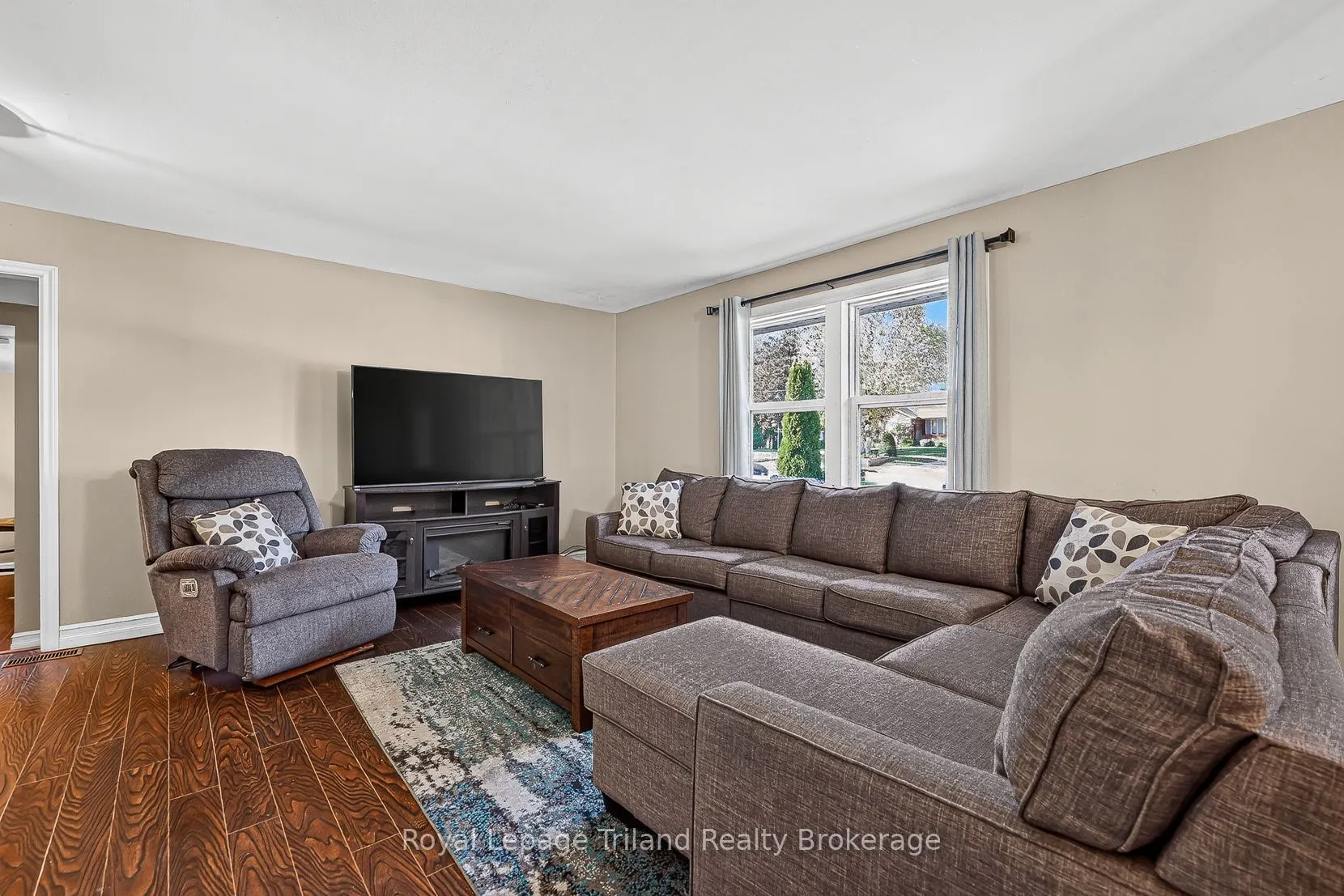 173 Washington Street W