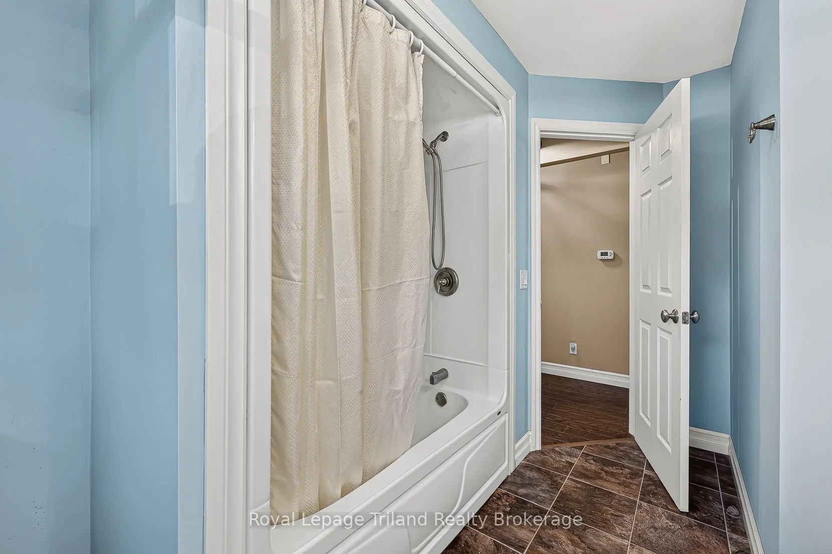 173 Washington Street W