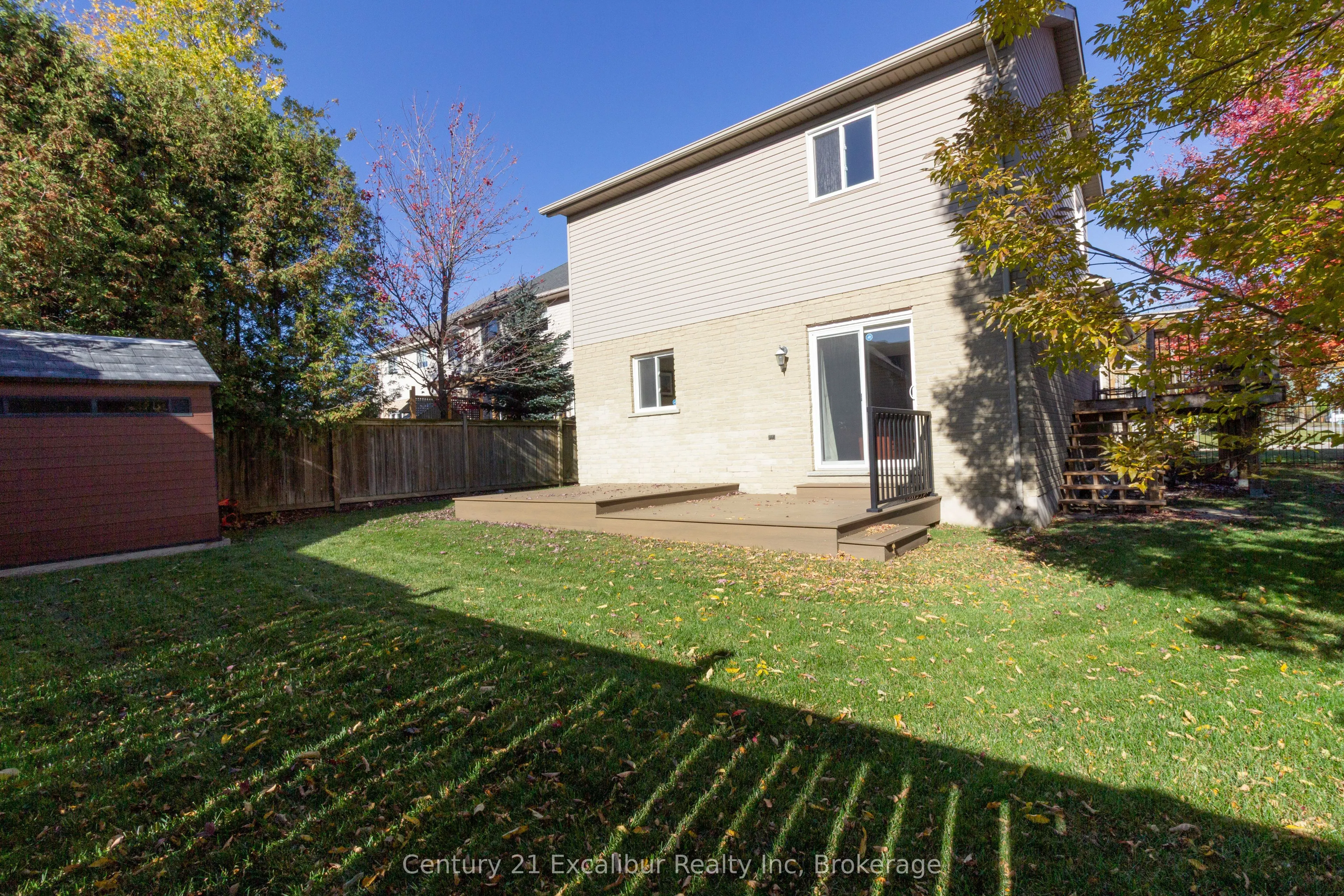 900 Gzowski Street