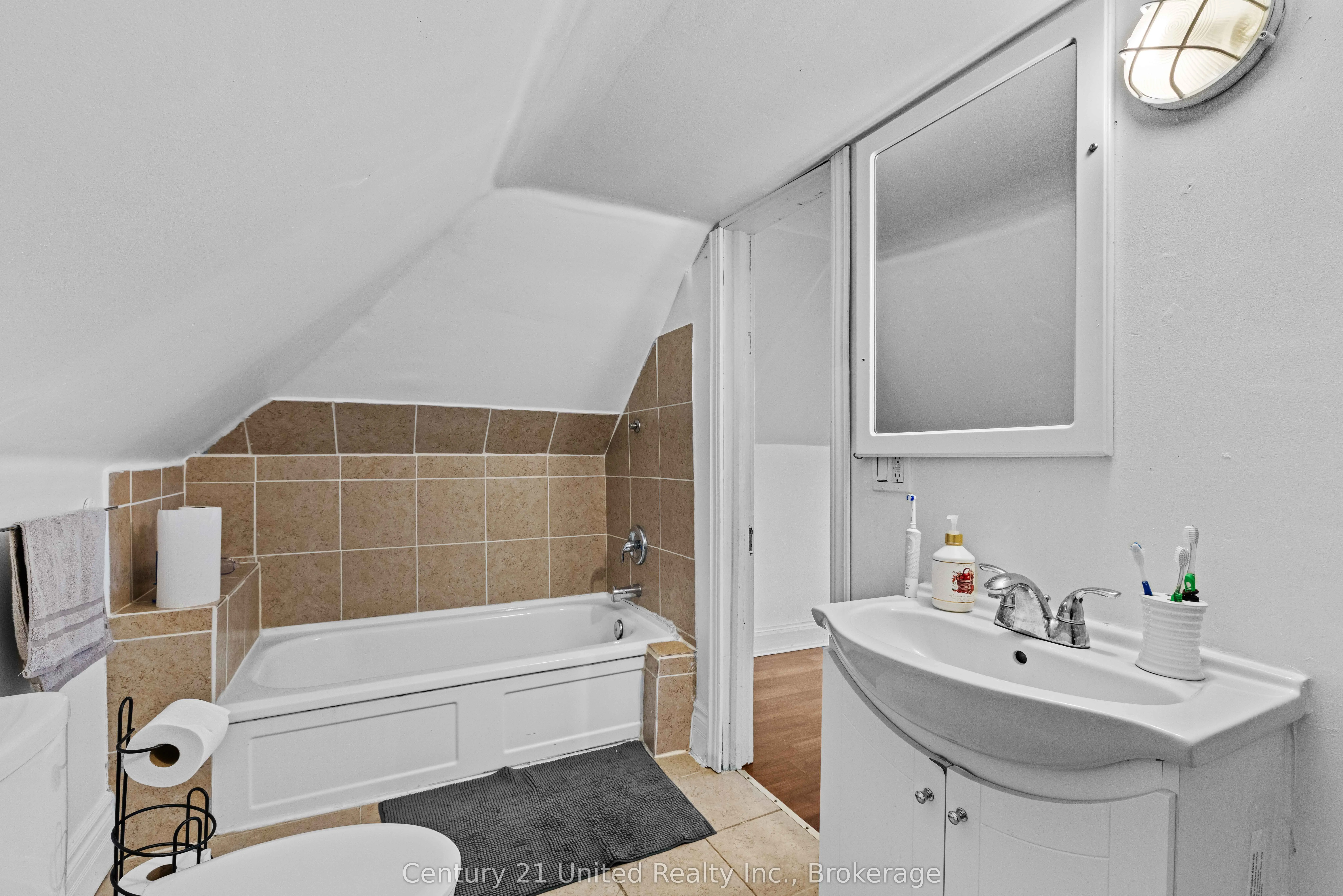 575 Bethune Street