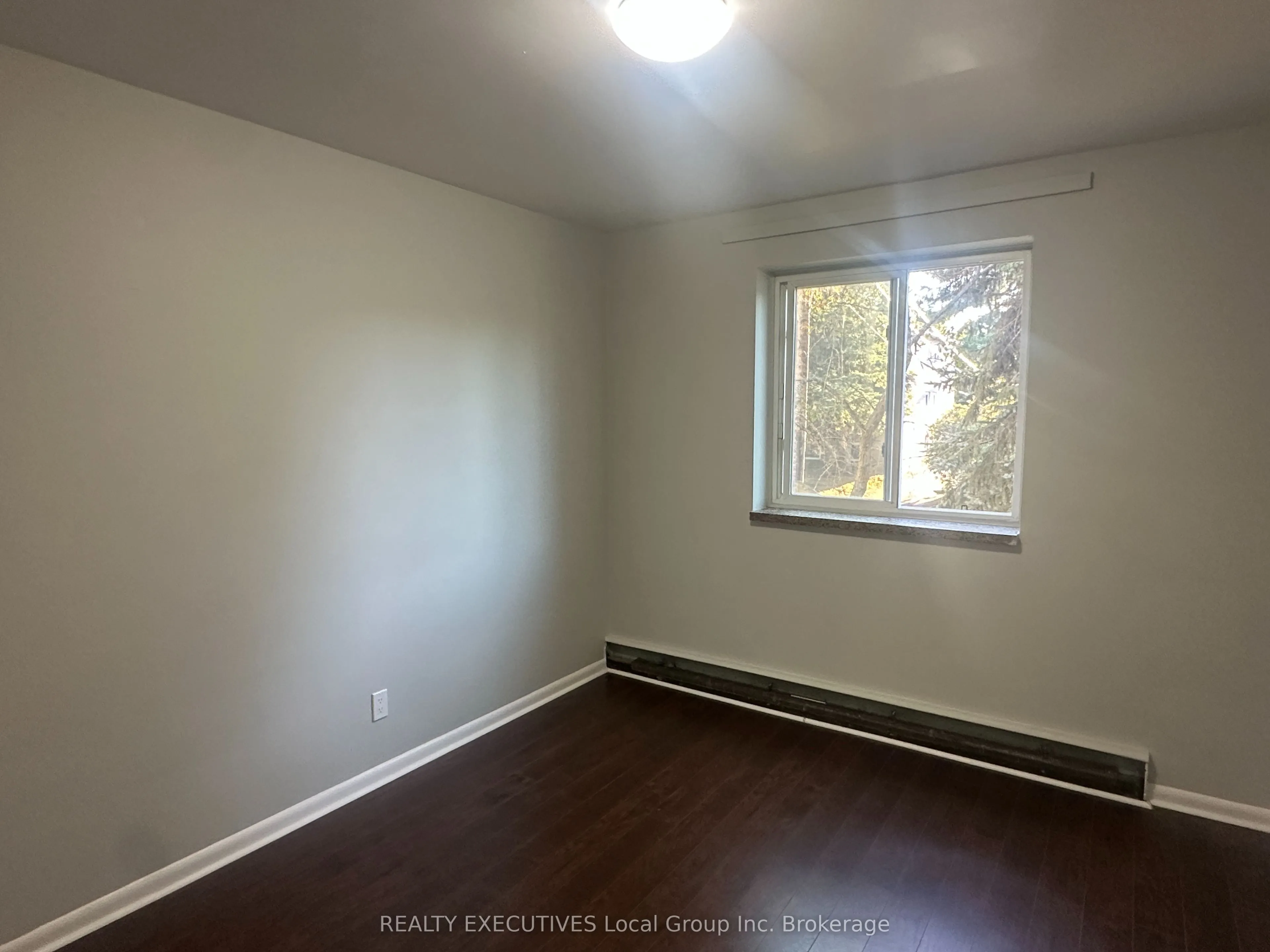14 Milford Crescent