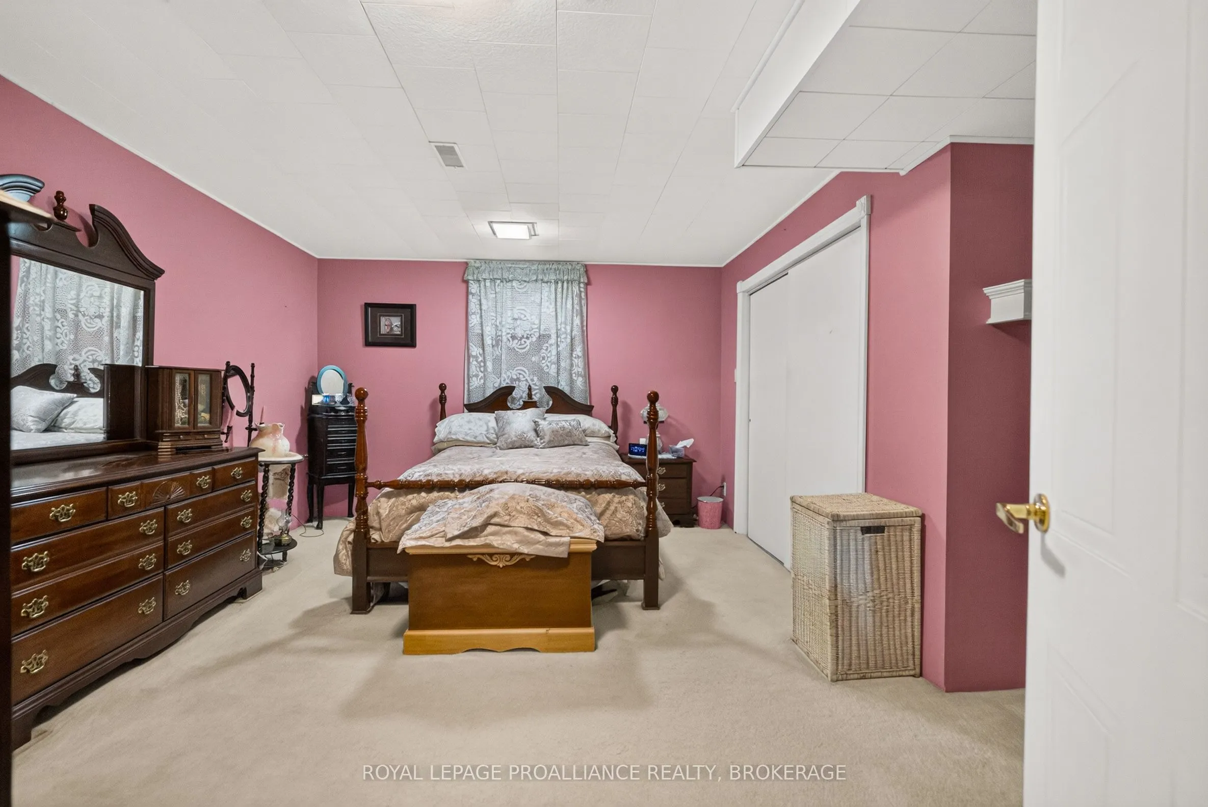 413 Maple Ridge Drive