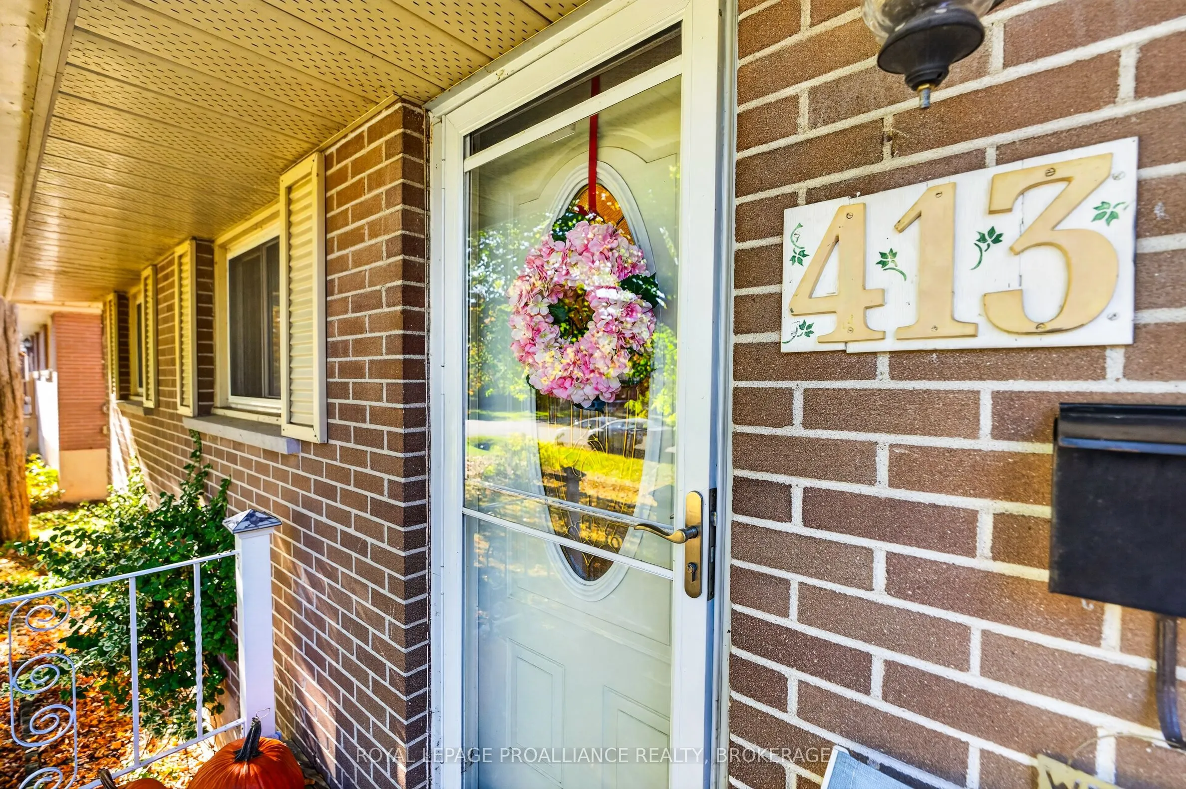 413 Maple Ridge Drive