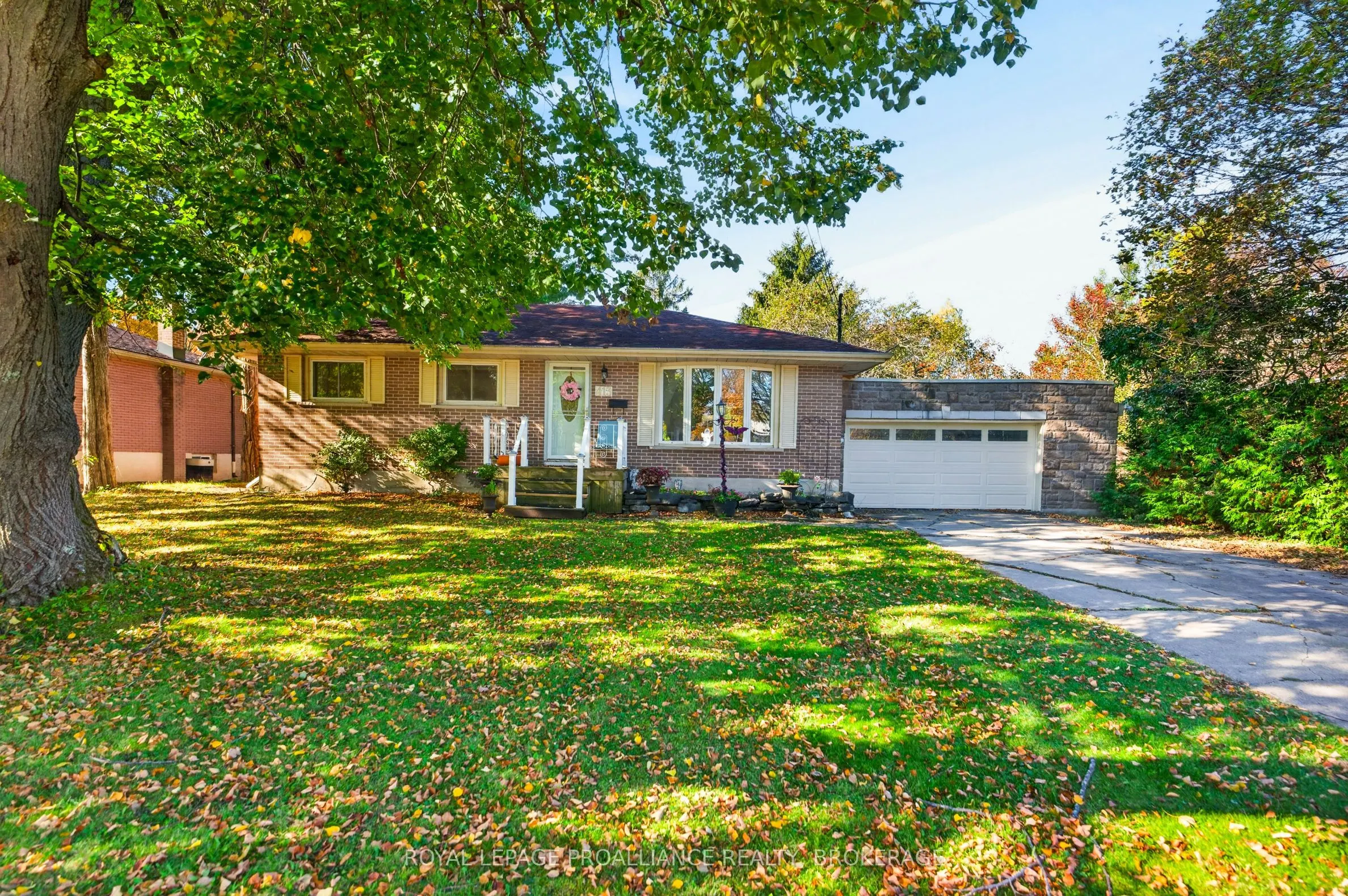 413 Maple Ridge Drive
