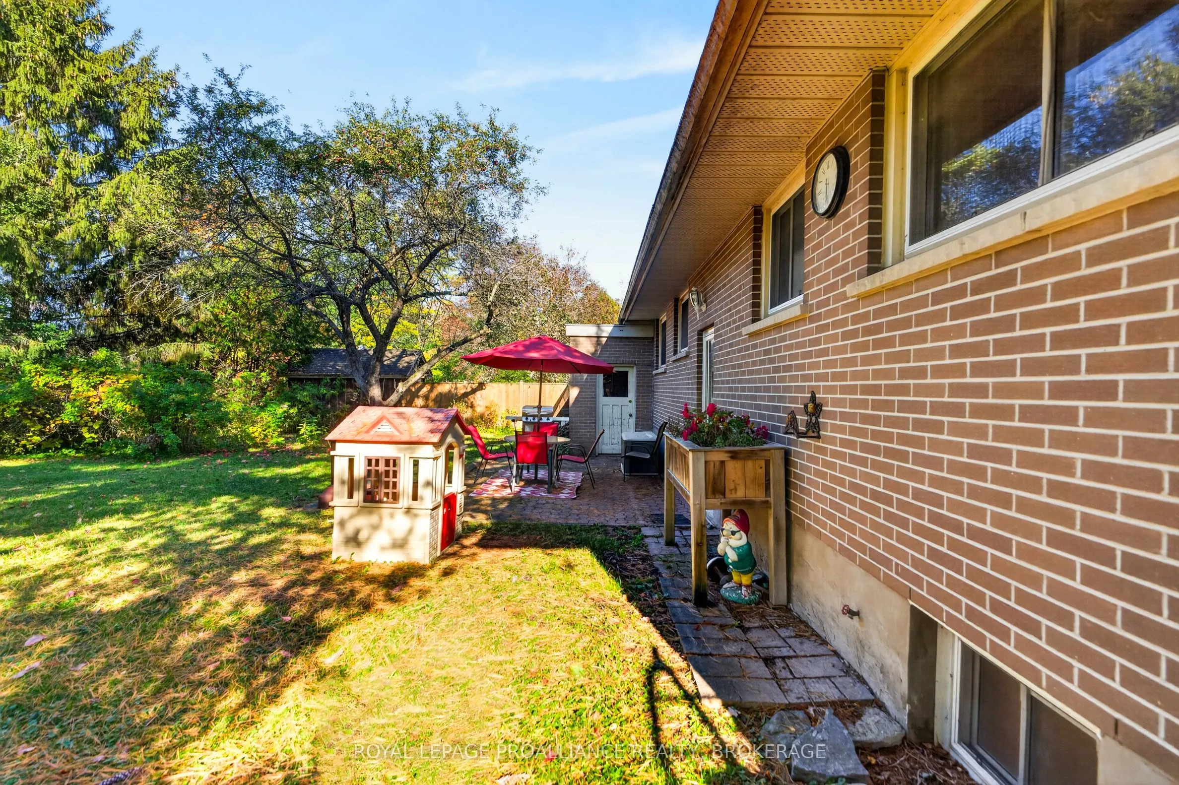 413 Maple Ridge Drive
