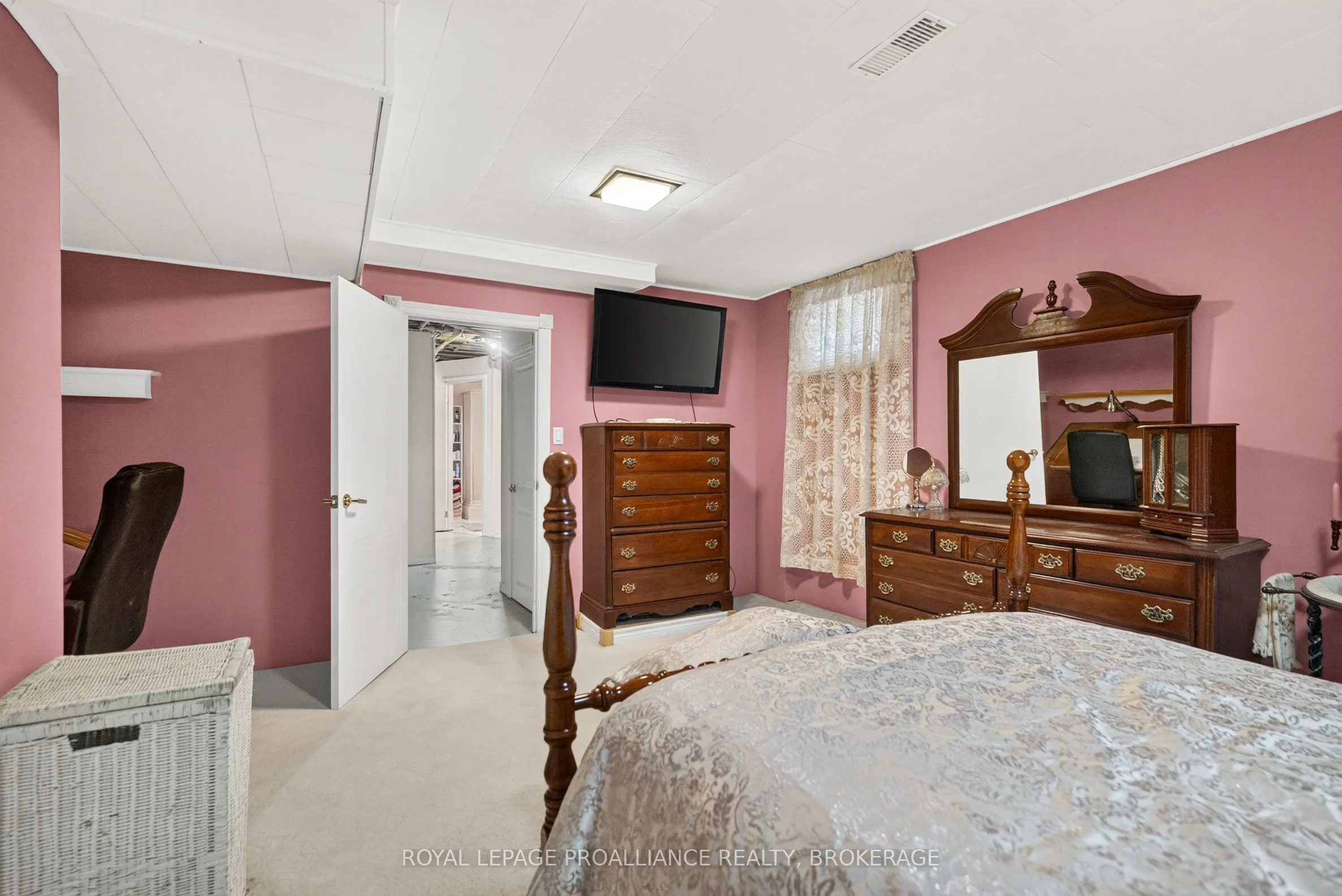 413 Maple Ridge Drive