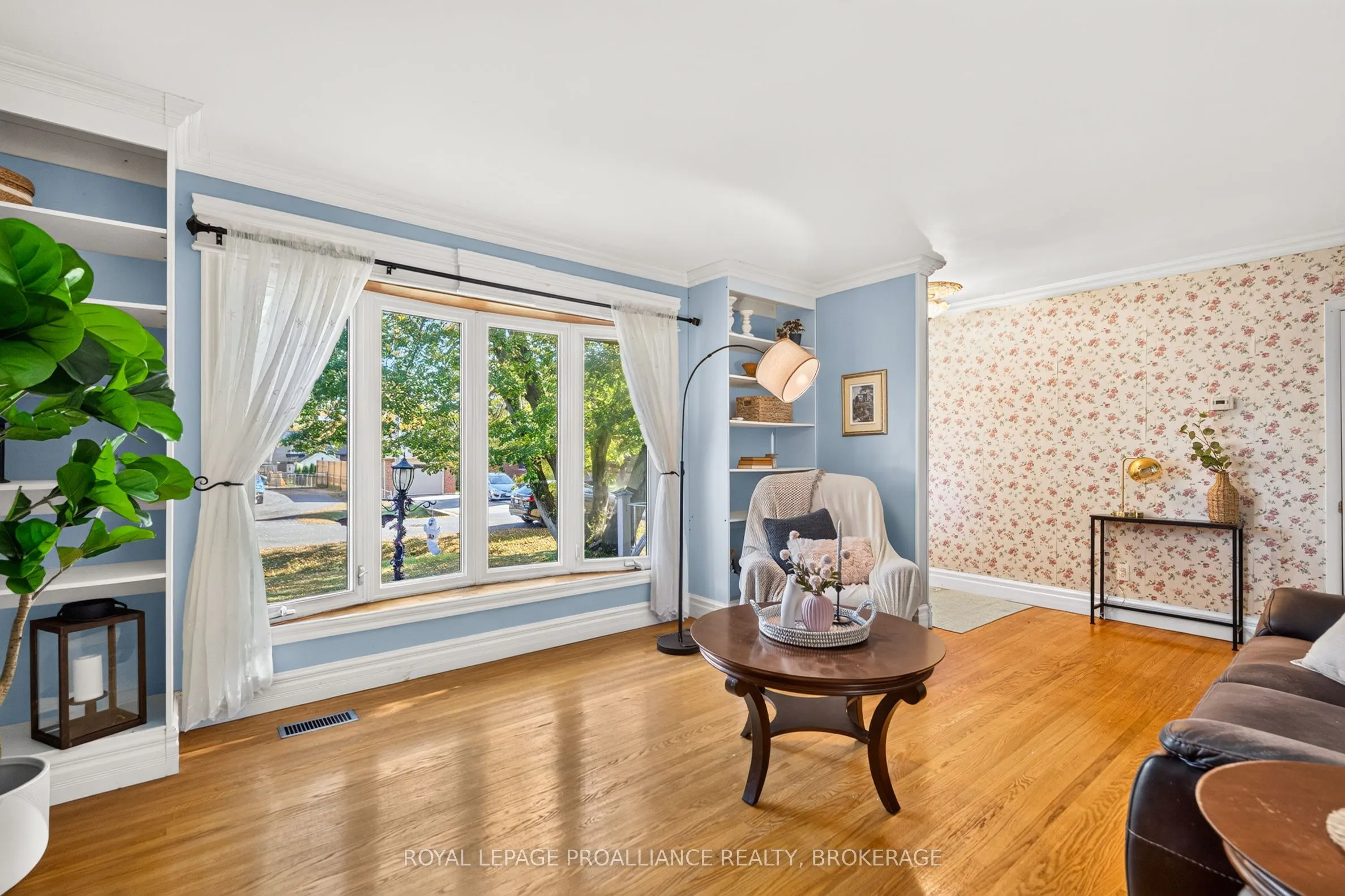 413 Maple Ridge Drive