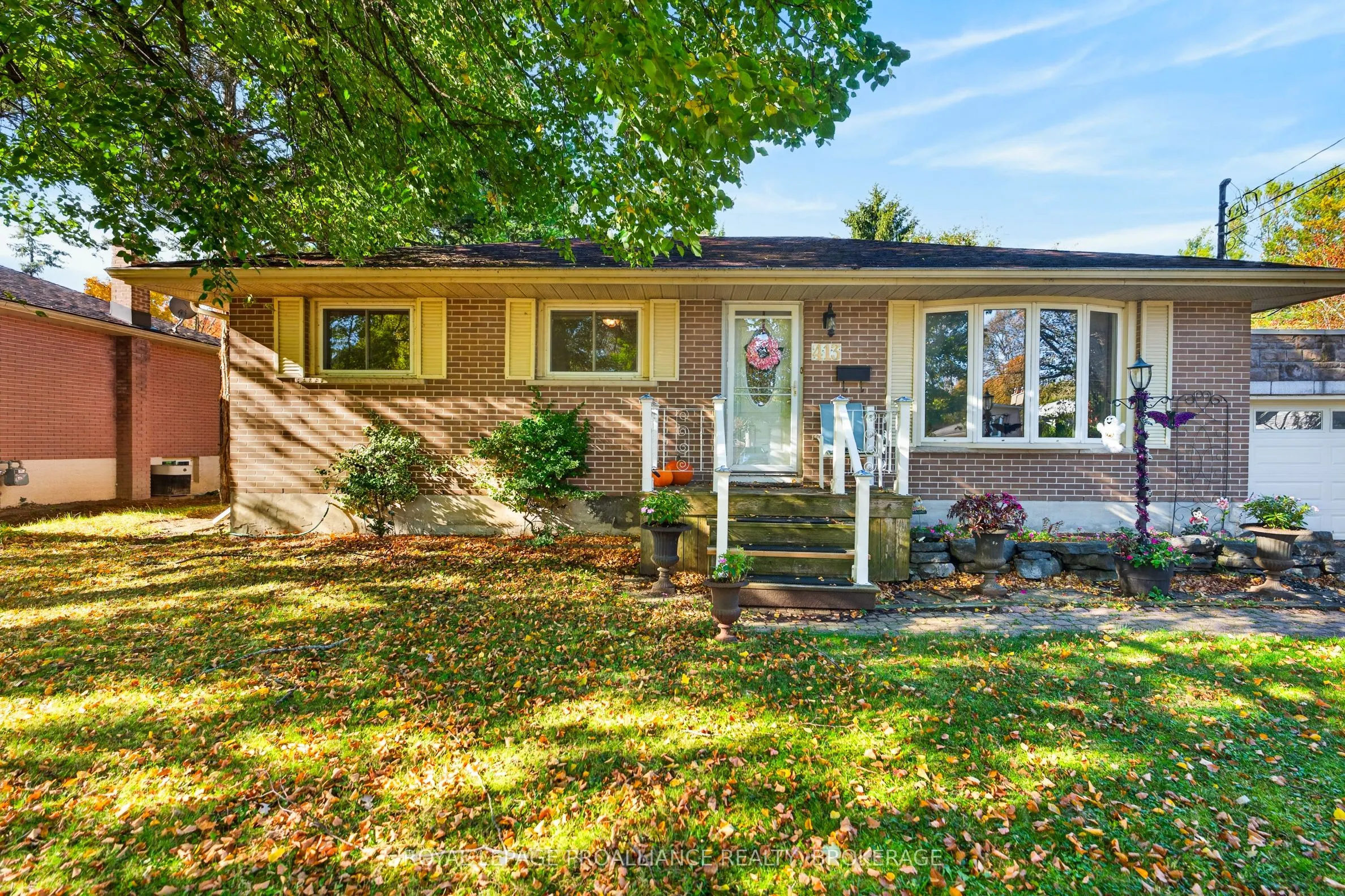 413 Maple Ridge Drive