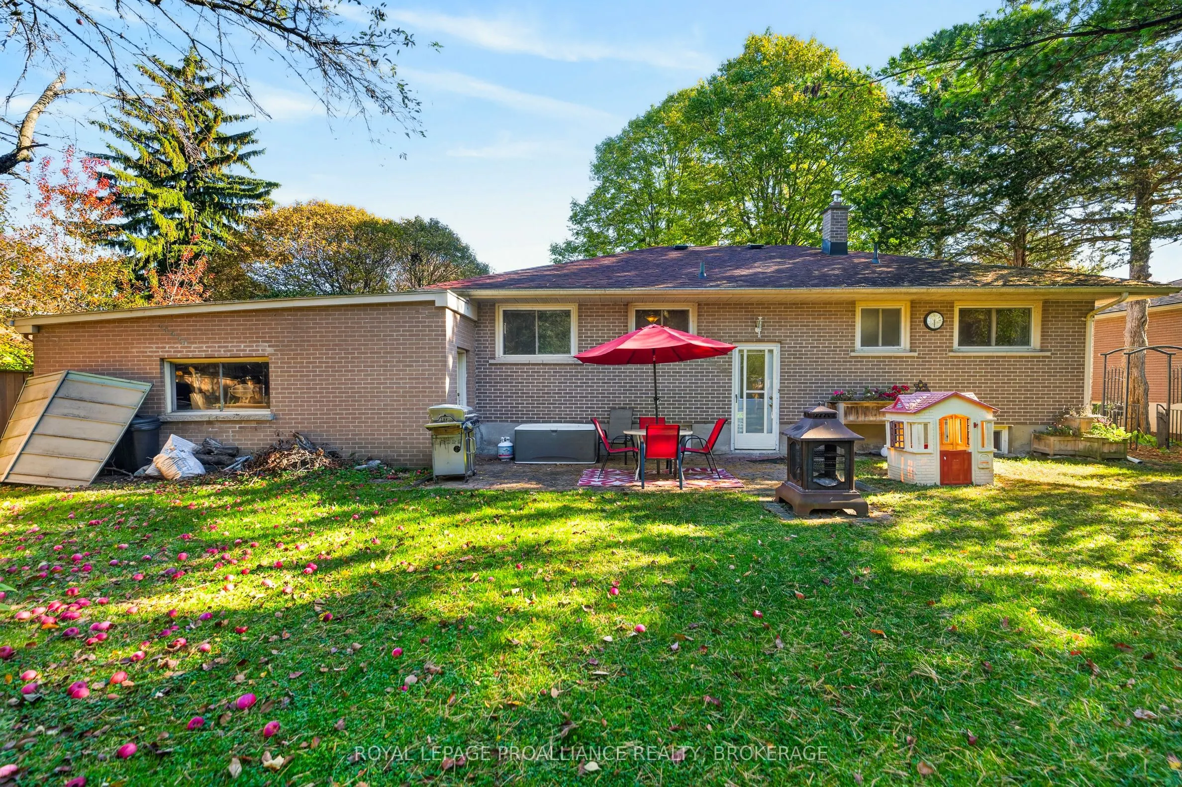 413 Maple Ridge Drive