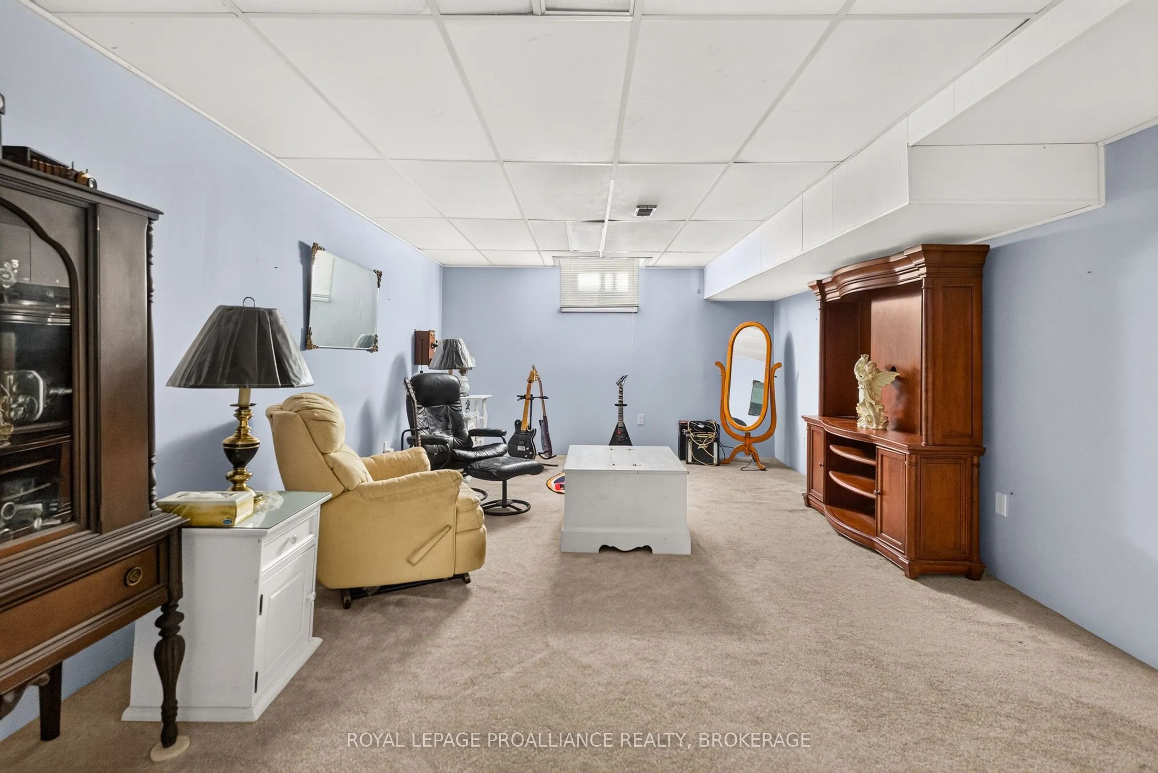 413 Maple Ridge Drive