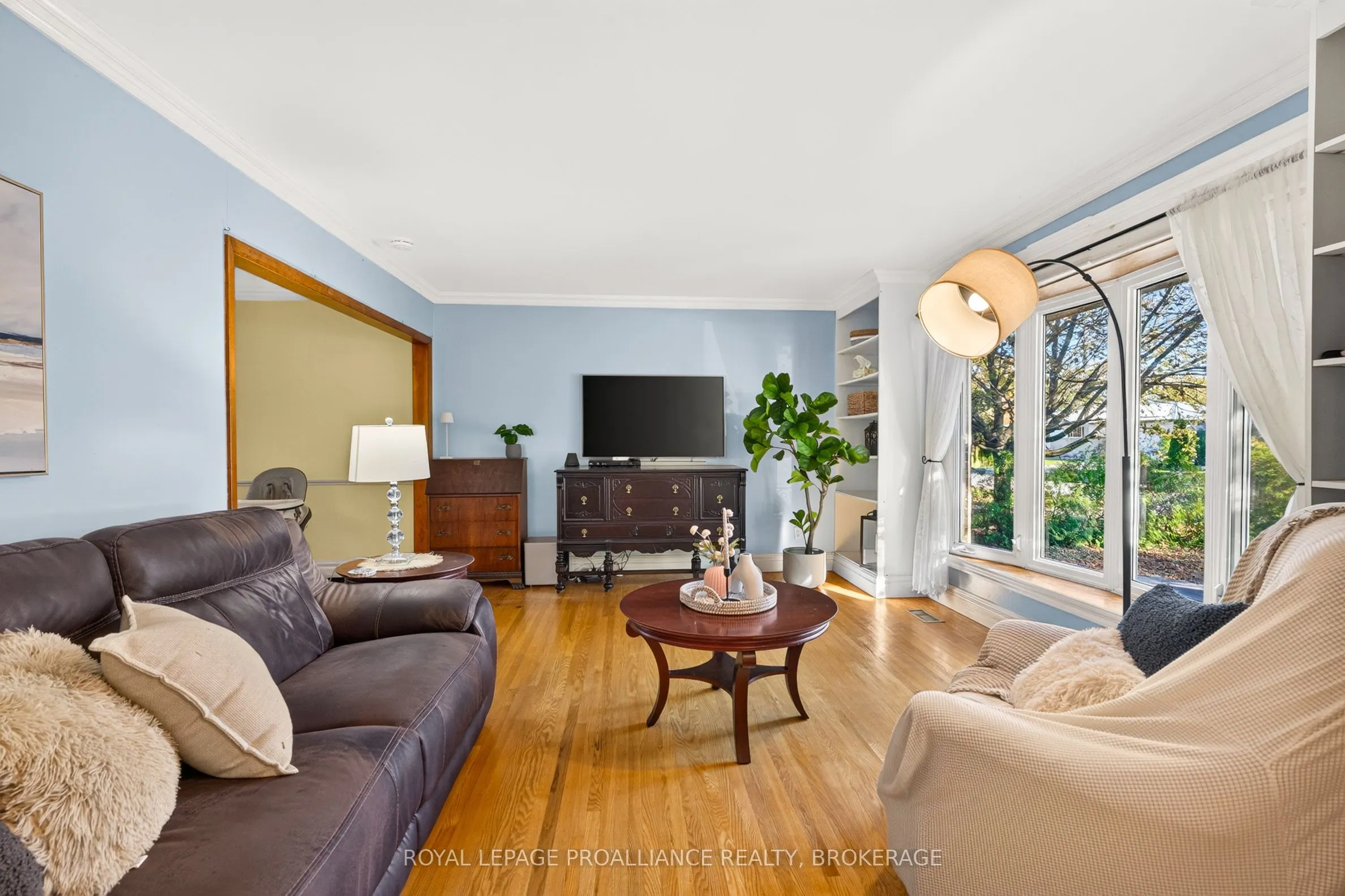 413 Maple Ridge Drive