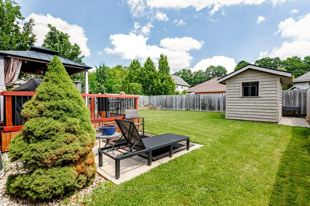 560 Lakeview Drive