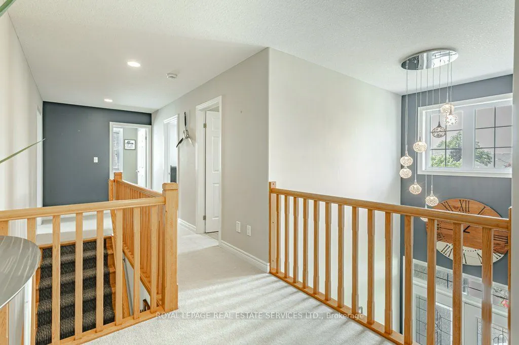 560 Lakeview Drive