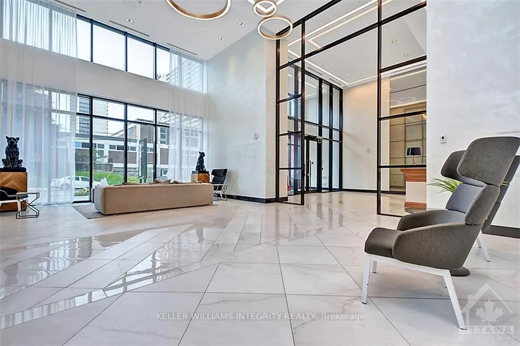 255 BAY Street #706