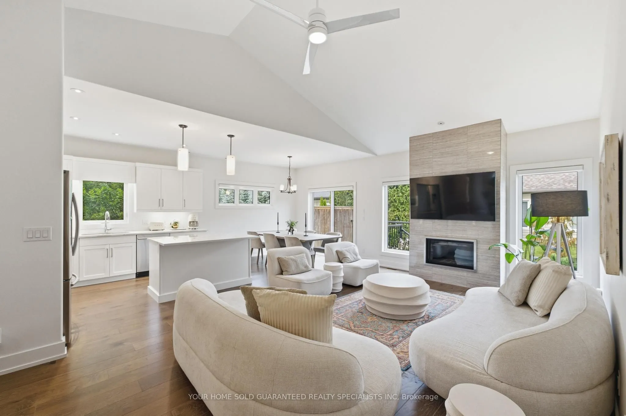 2 PROSPECT Lane #33