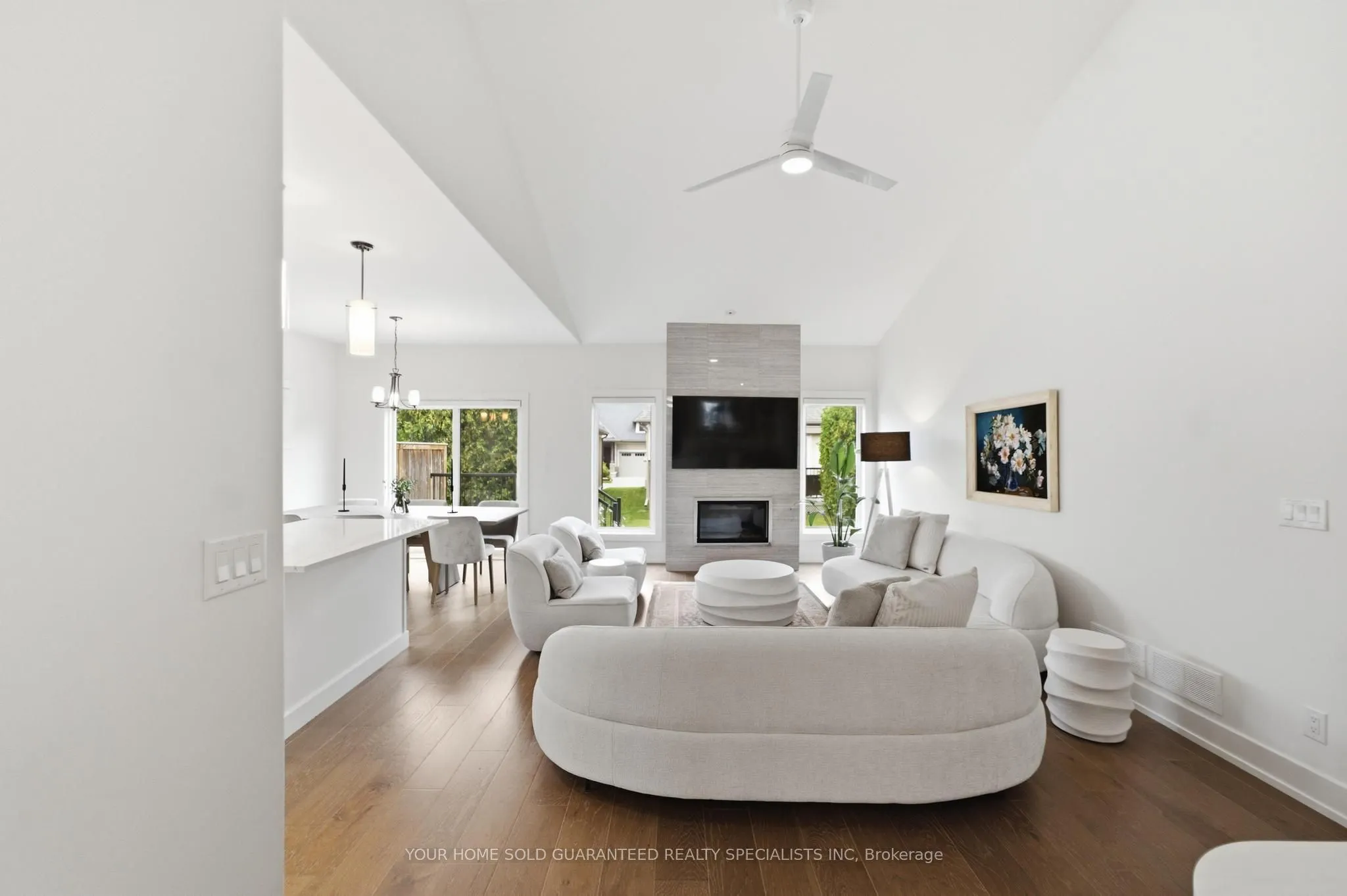2 PROSPECT Lane #33