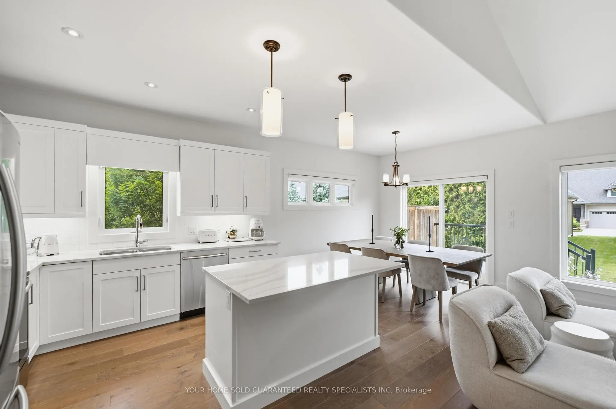 2 PROSPECT Lane #33