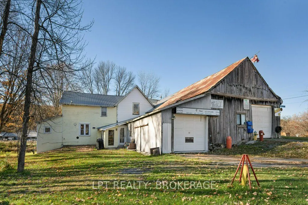 16 Westport Road