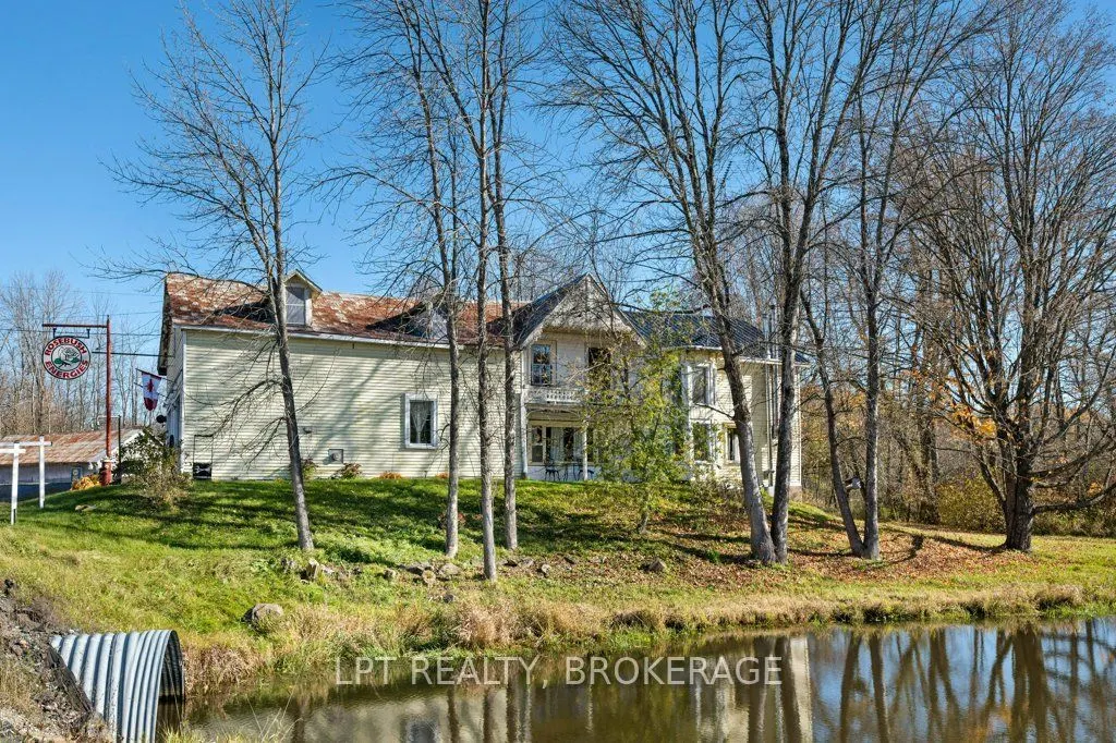 16 Westport Road