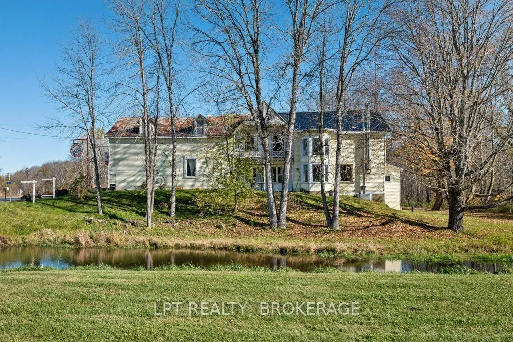 16 Westport Road