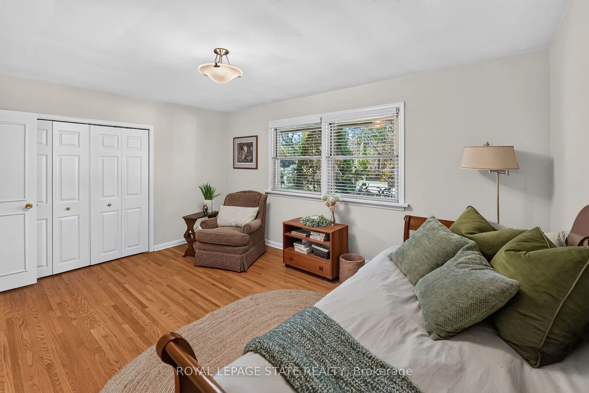12 Baker Road N