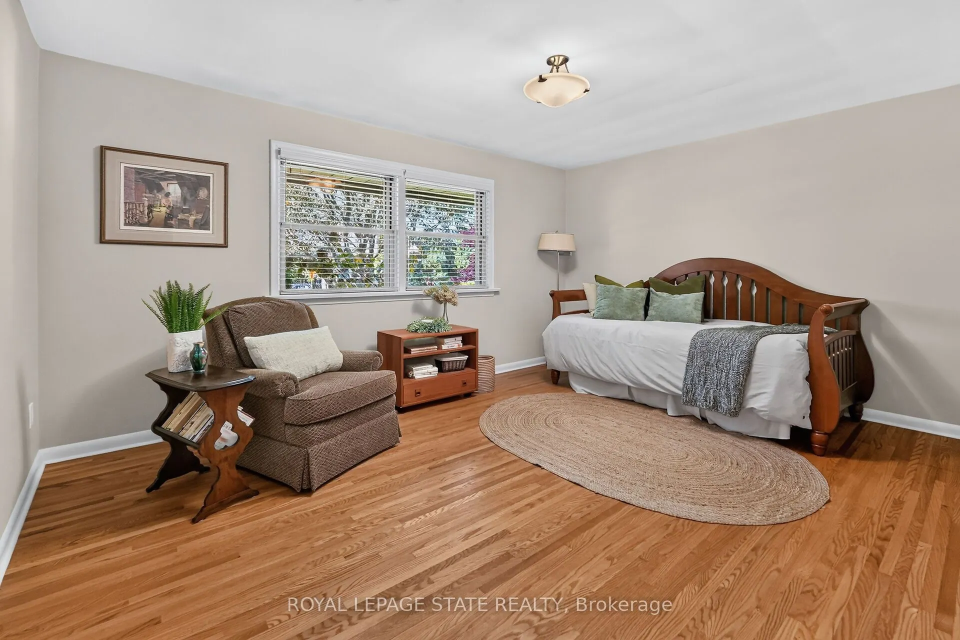 12 Baker Road N
