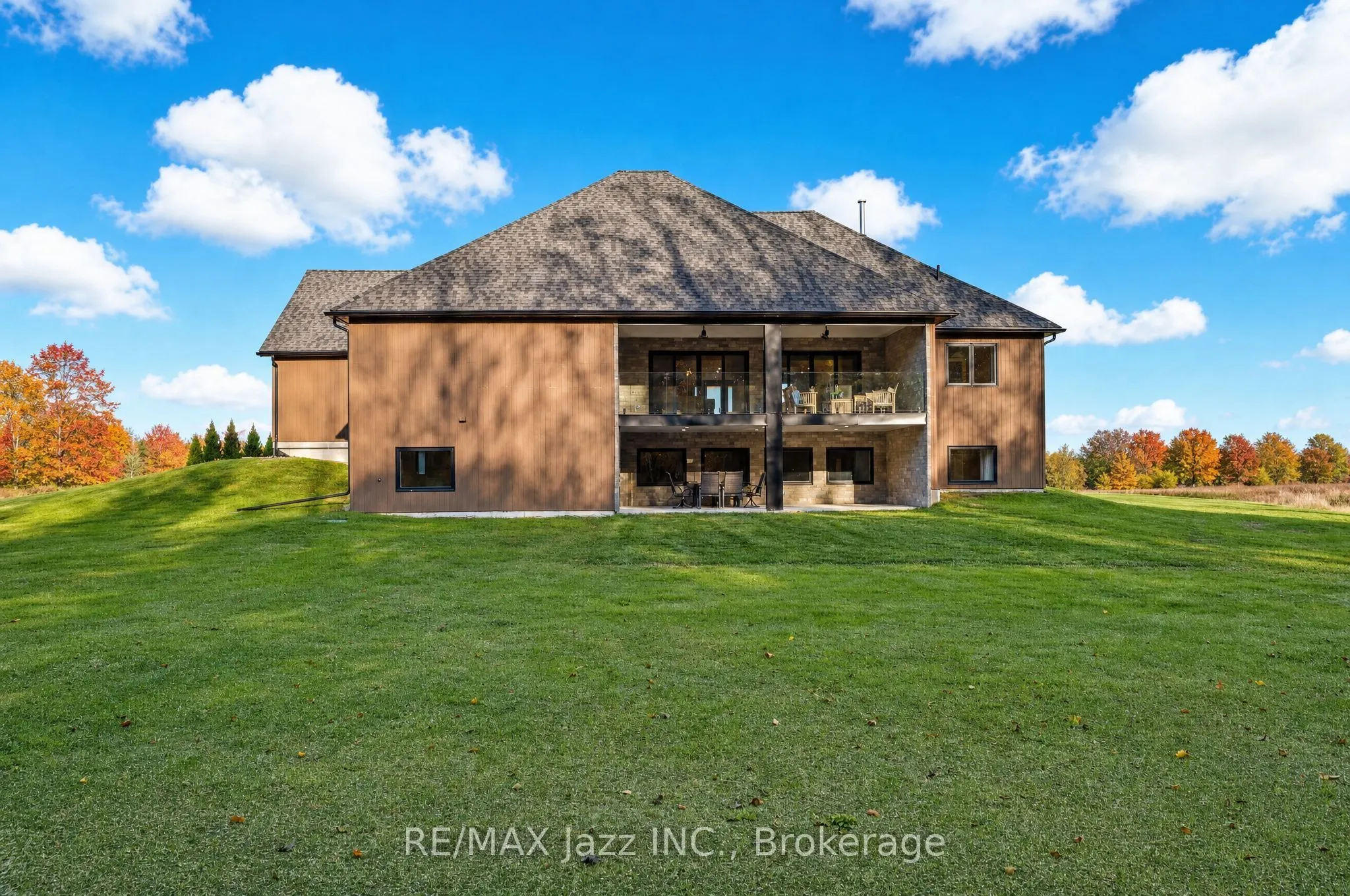 5432 Winfield Drive