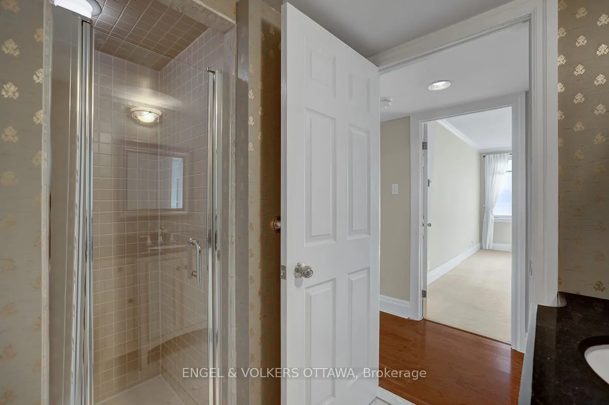 21 Durham Private #403