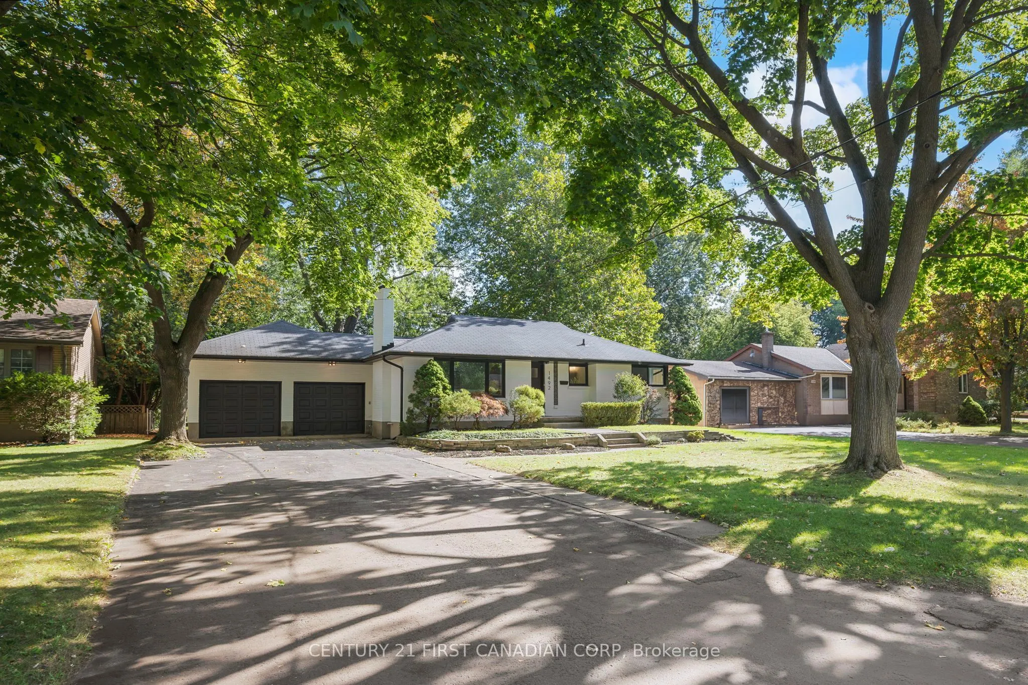 1492 North Vernon Avenue